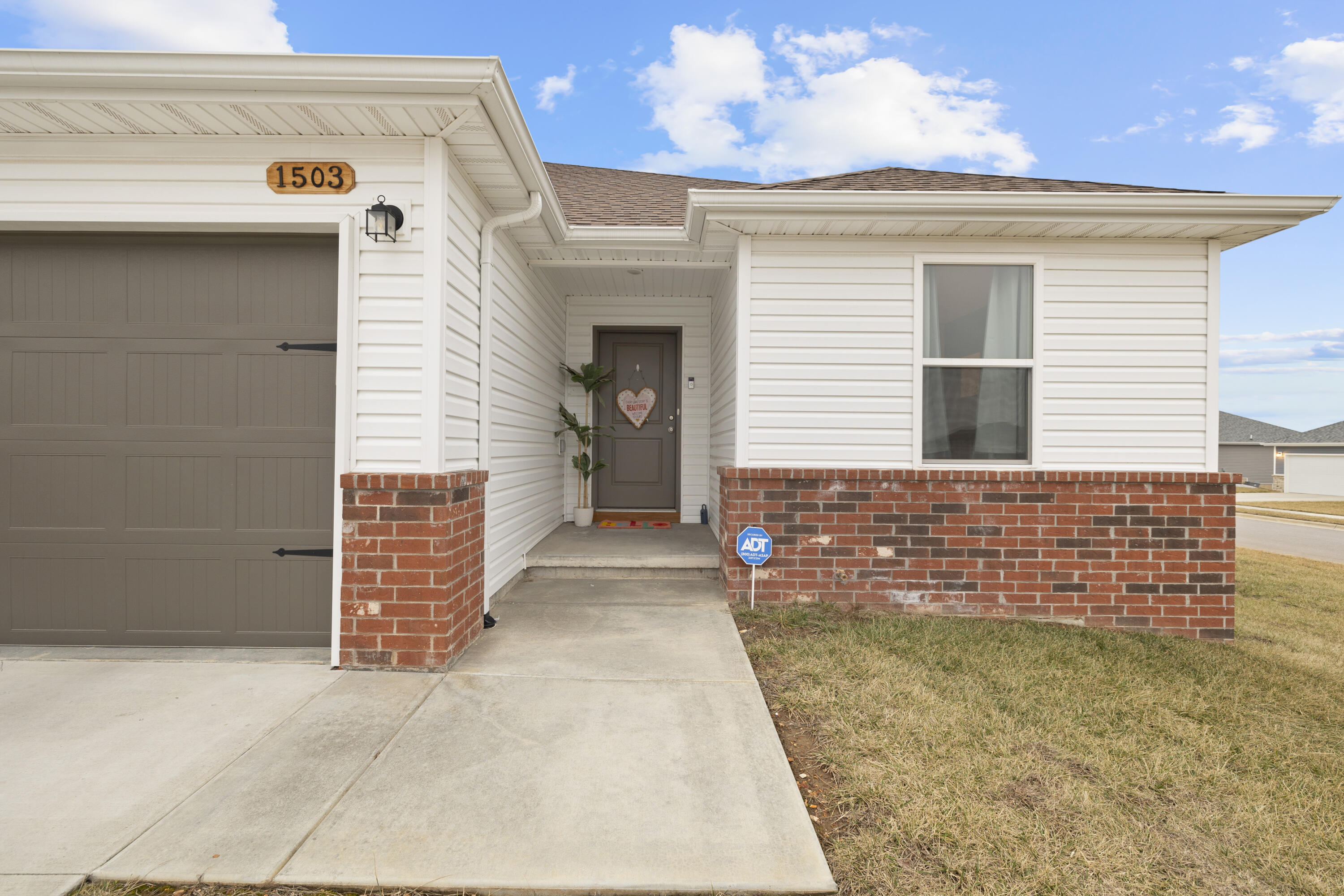 1503 South Whitaker Avenue Property Photo 2