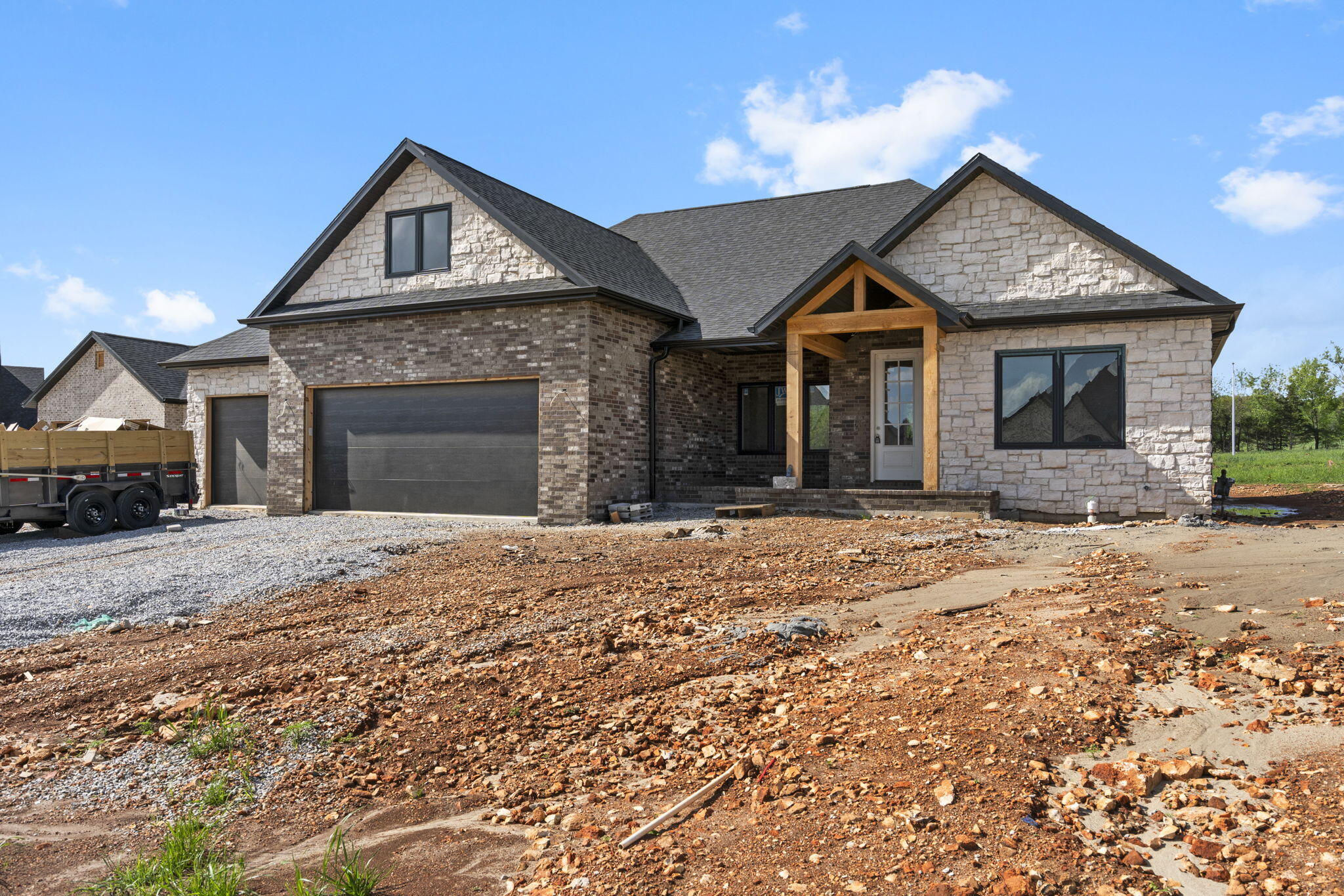 5025 Swale Property Photo 1
