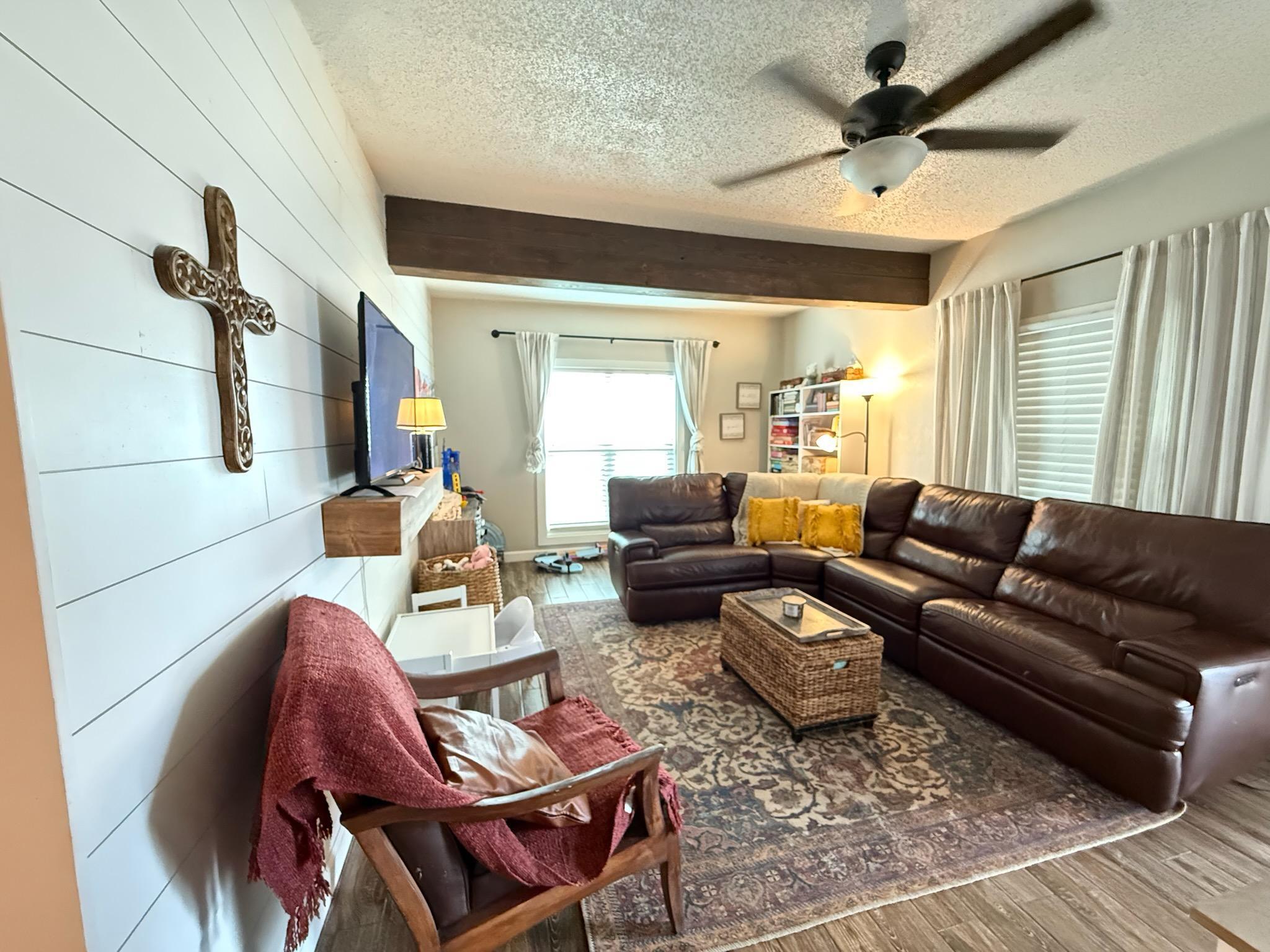 304 Luyster Street Property Photo