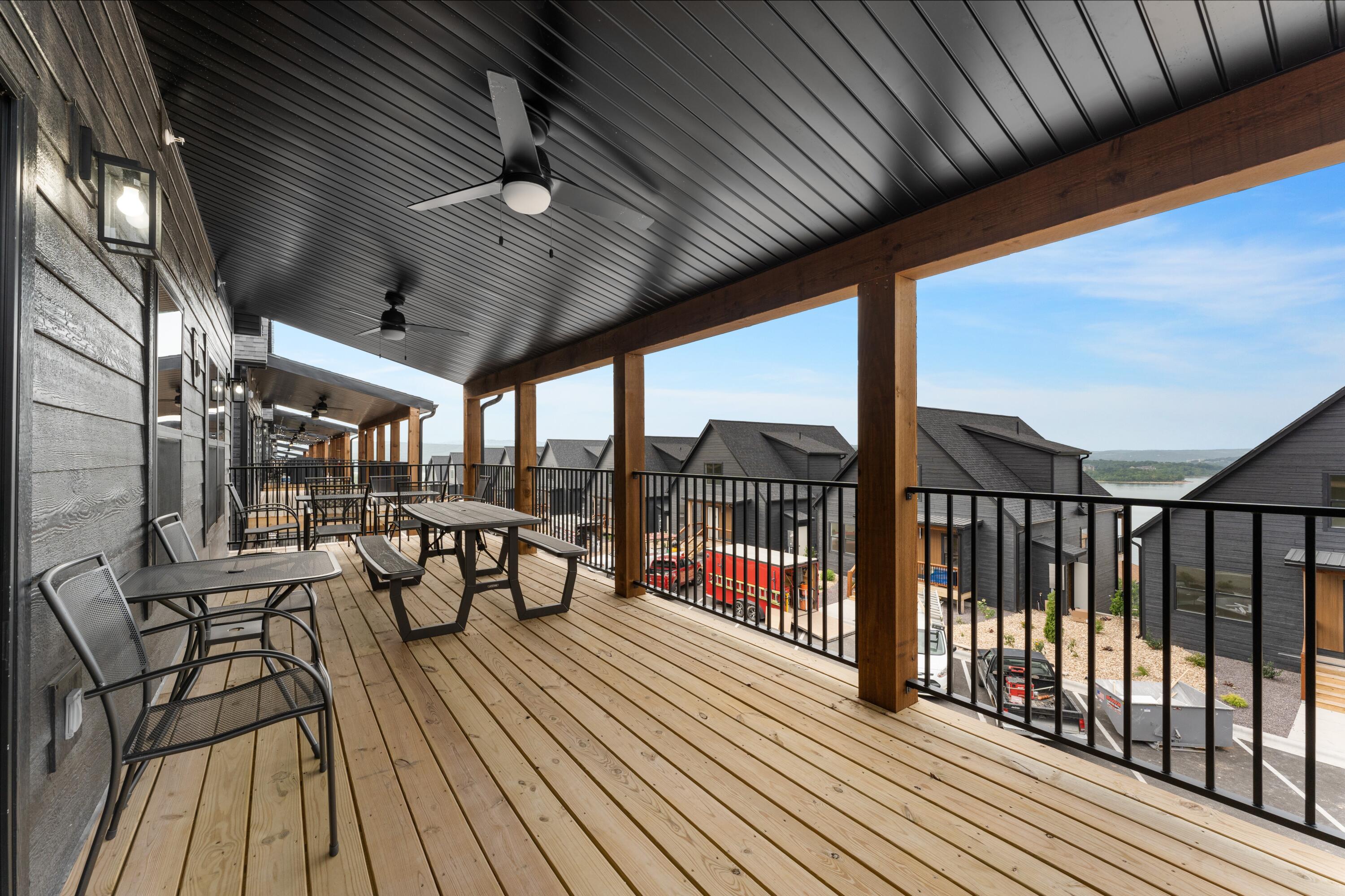 340 Poolside Pass Property Photo 15