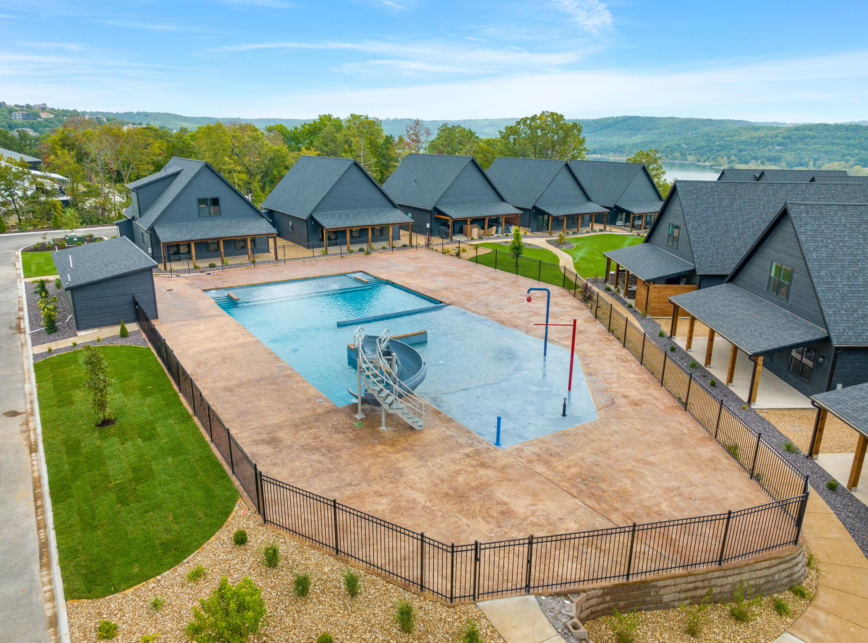 340 Poolside Pass Property Photo 55