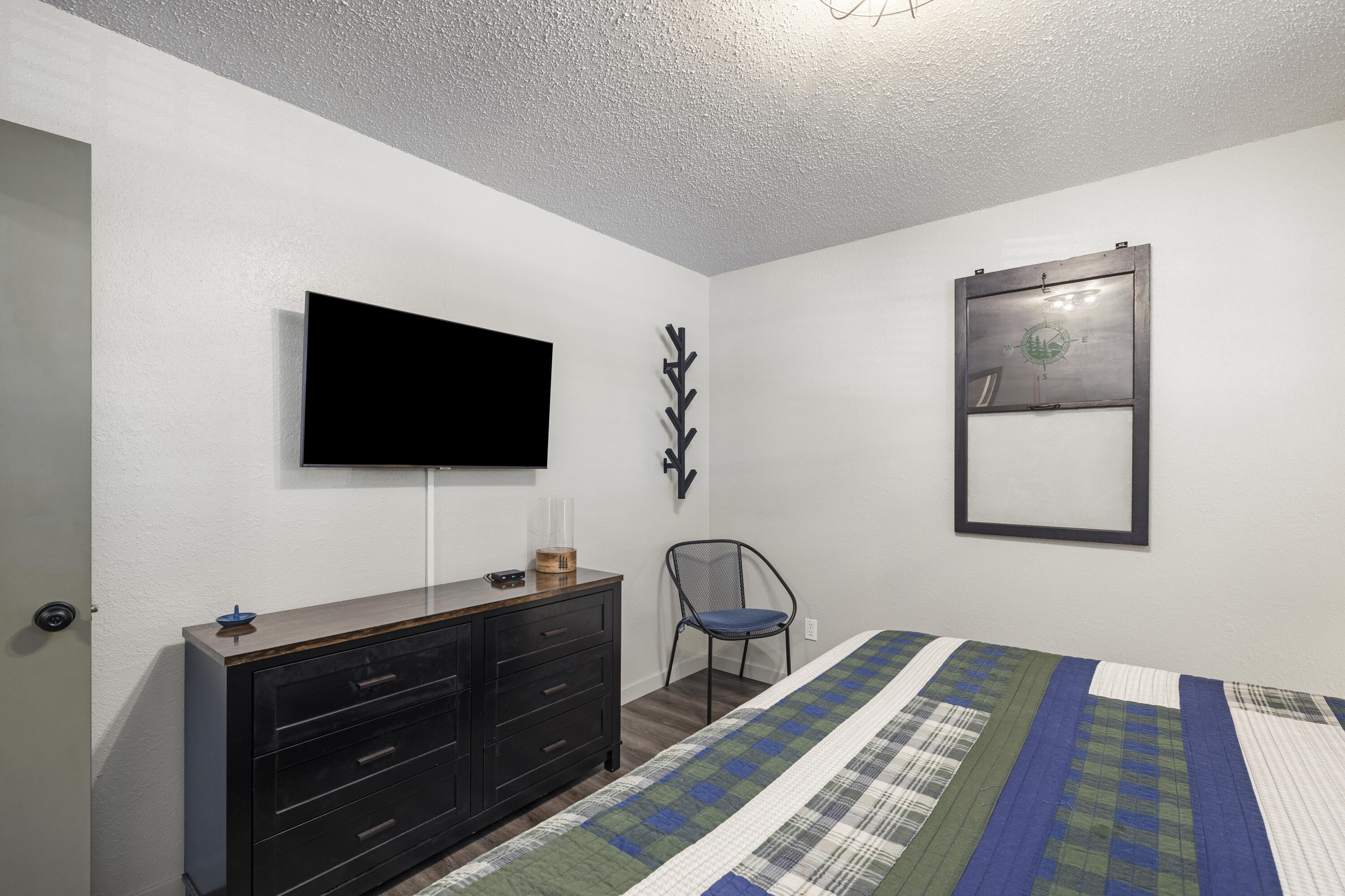239 Notch Lane Property Photo 6