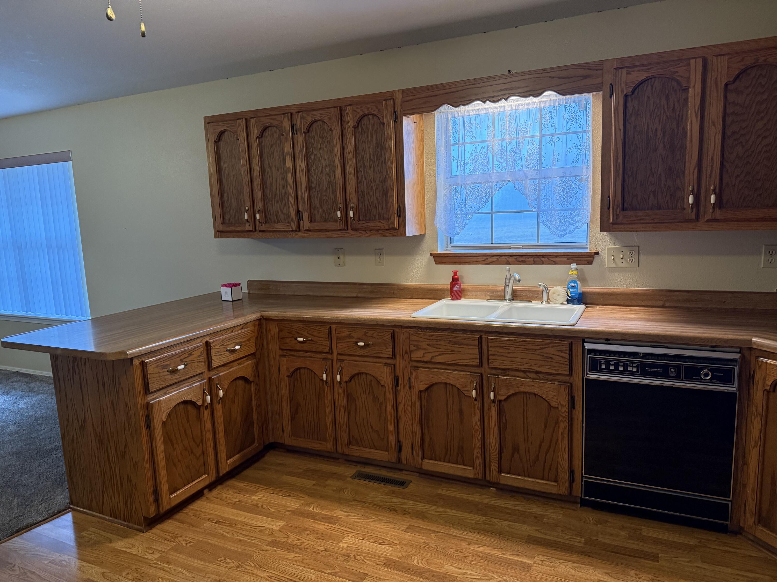 3367 Splitlog Road Property Photo 8