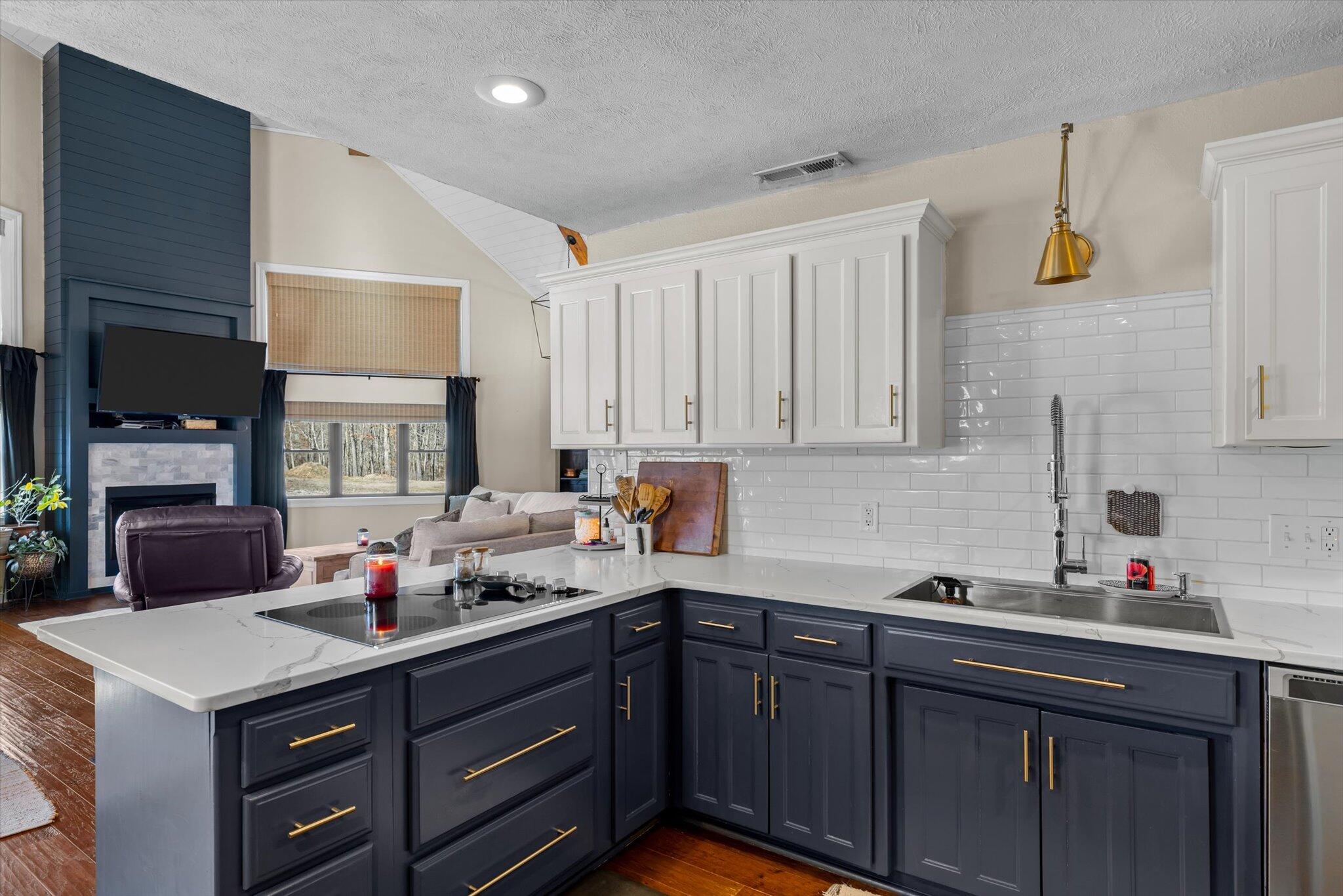 10048 County Road Y-521 Property Photo 18