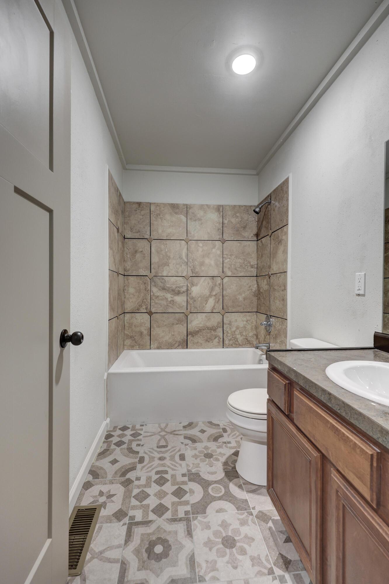 9637 County Road 200 Property Photo 25