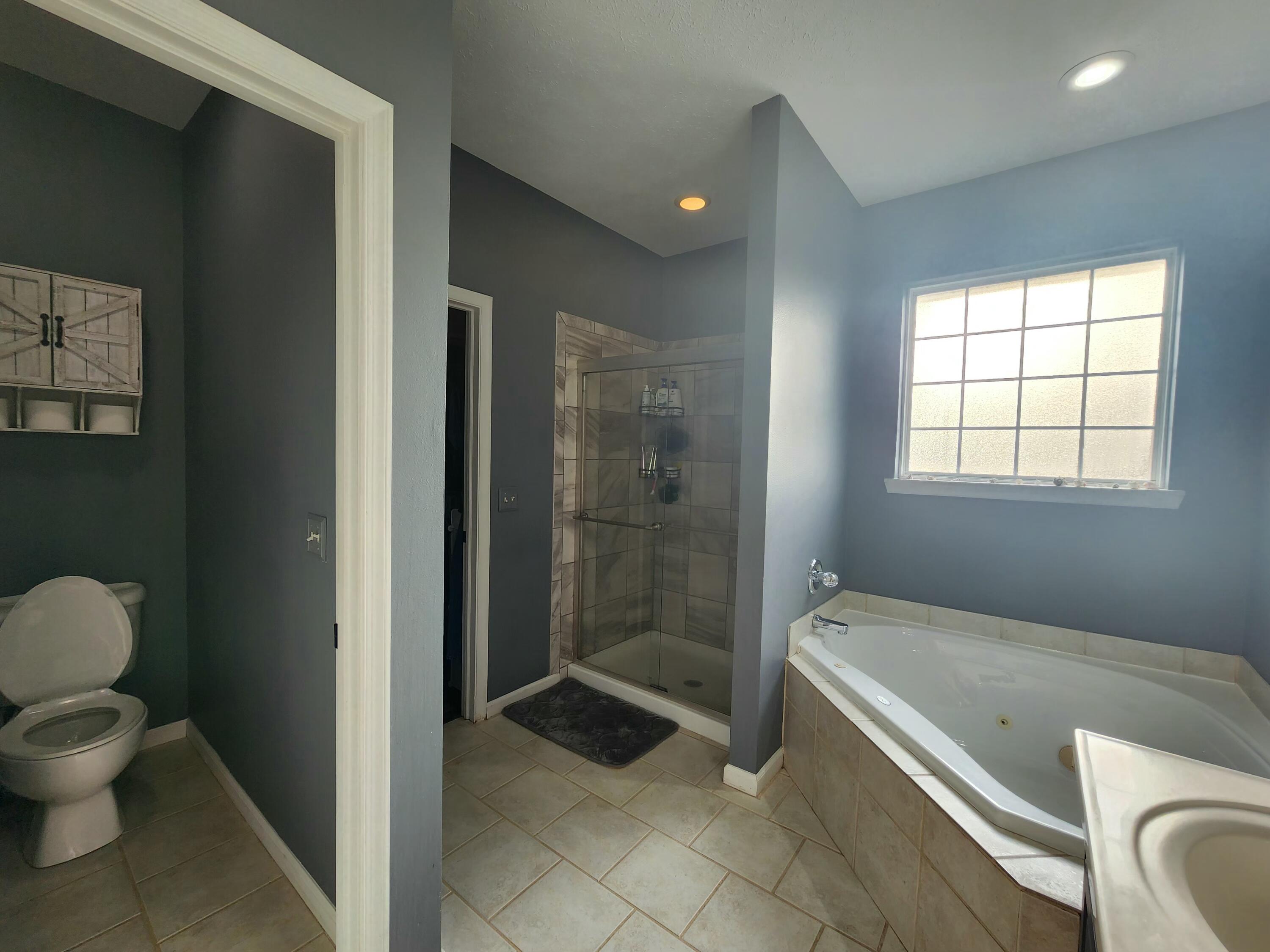 21306 Lawrence 2074 Property Photo 35
