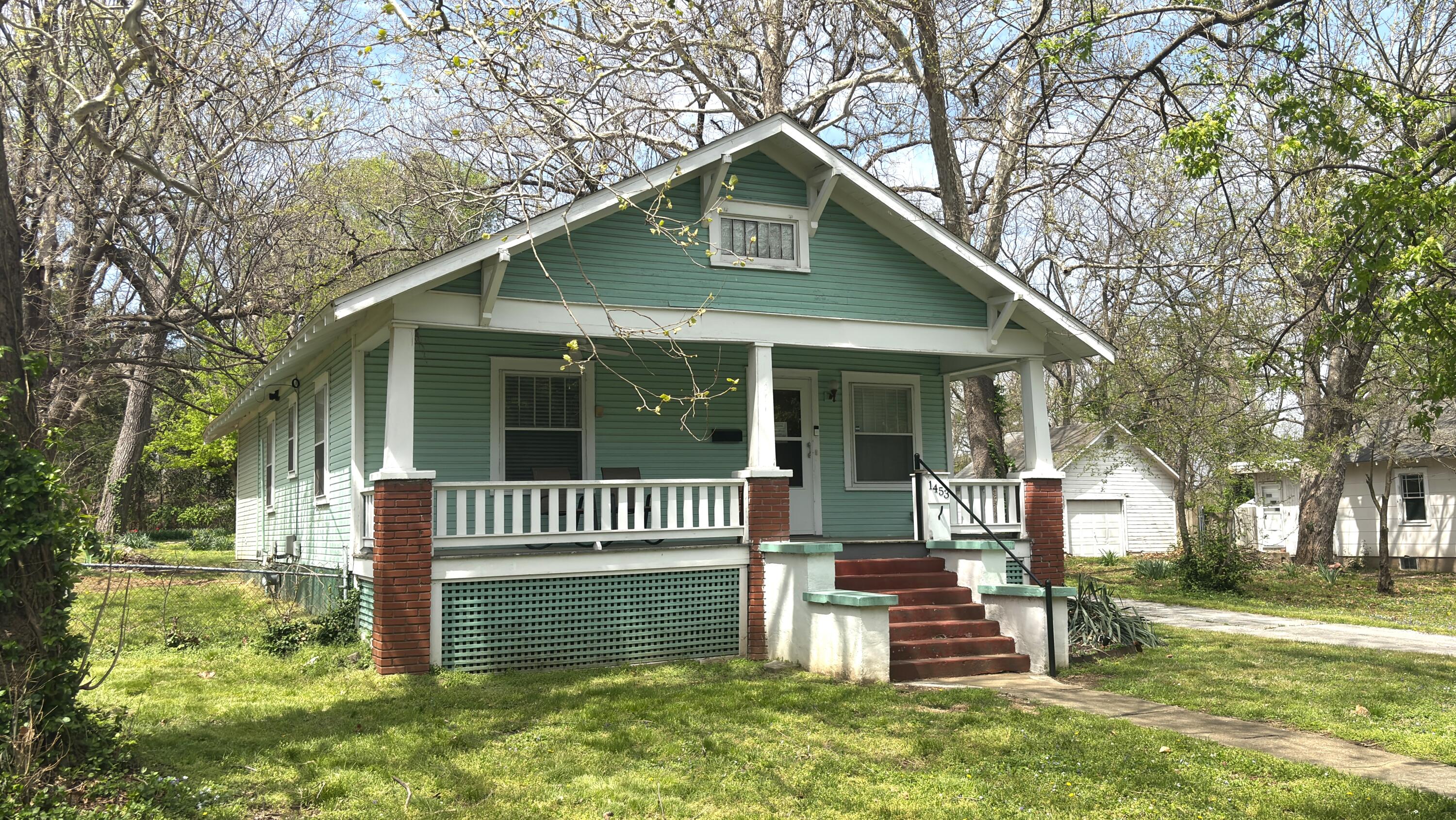 1453 South Jefferson Avenue Property Photo 1