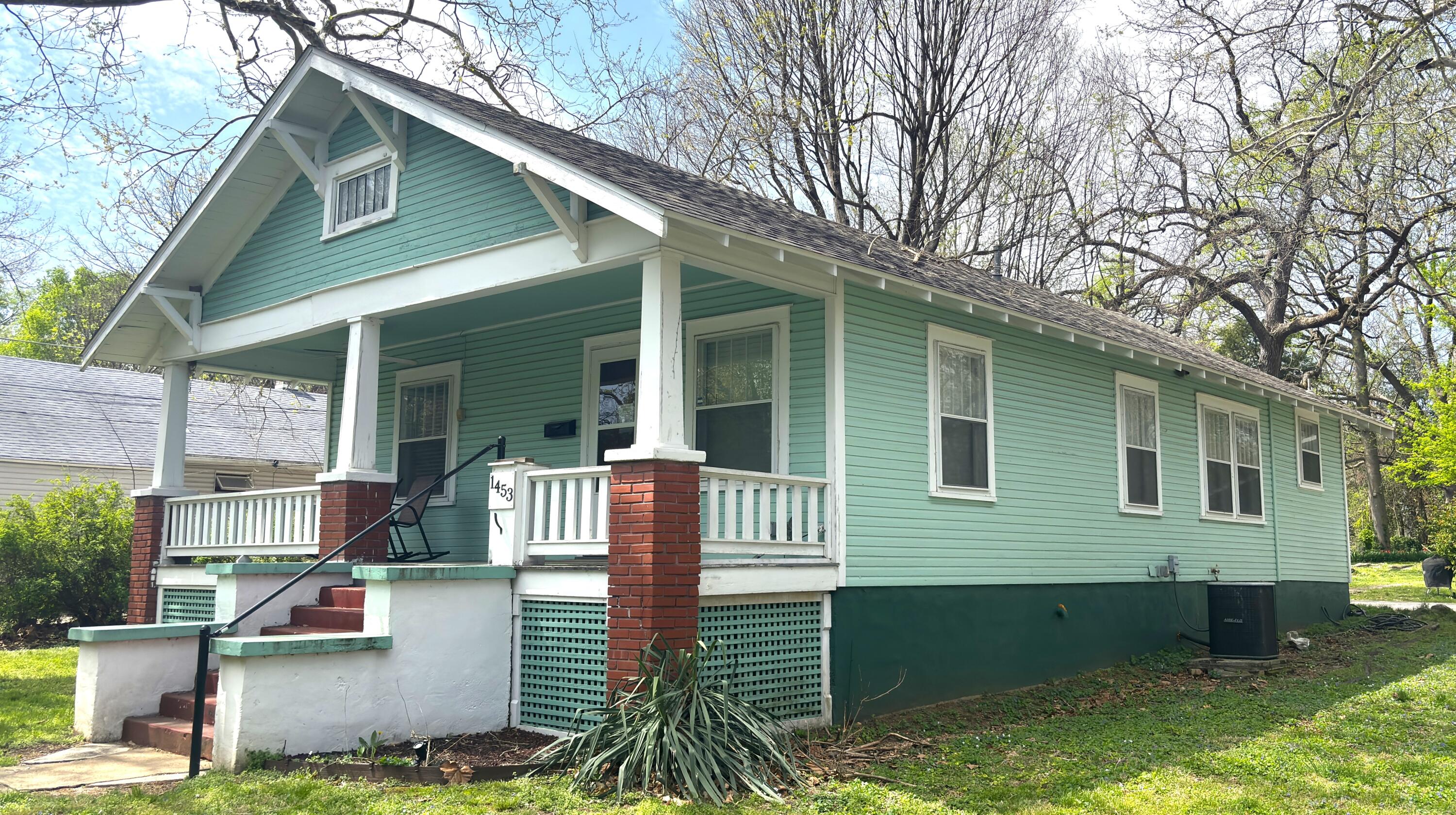 1453 South Jefferson Avenue Property Photo 3