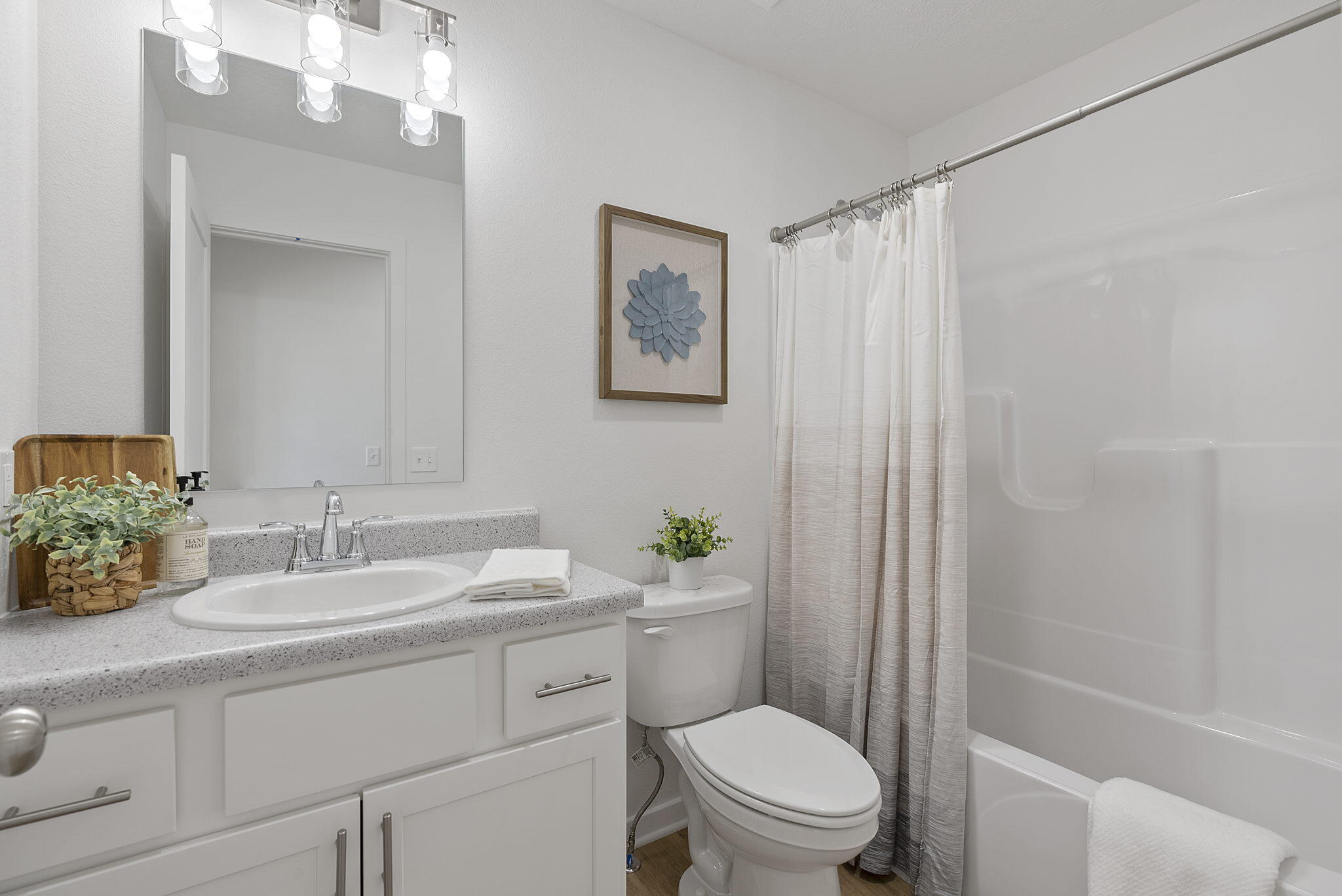 1048 Amherst Circle Property Photo 11