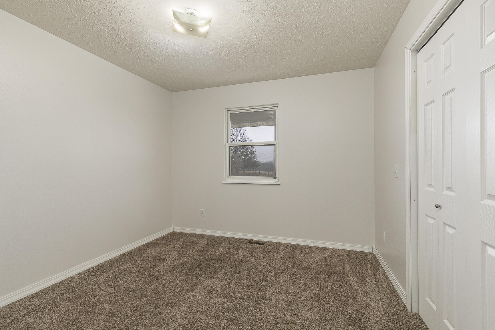 319 Meadowlark Road Property Photo 20