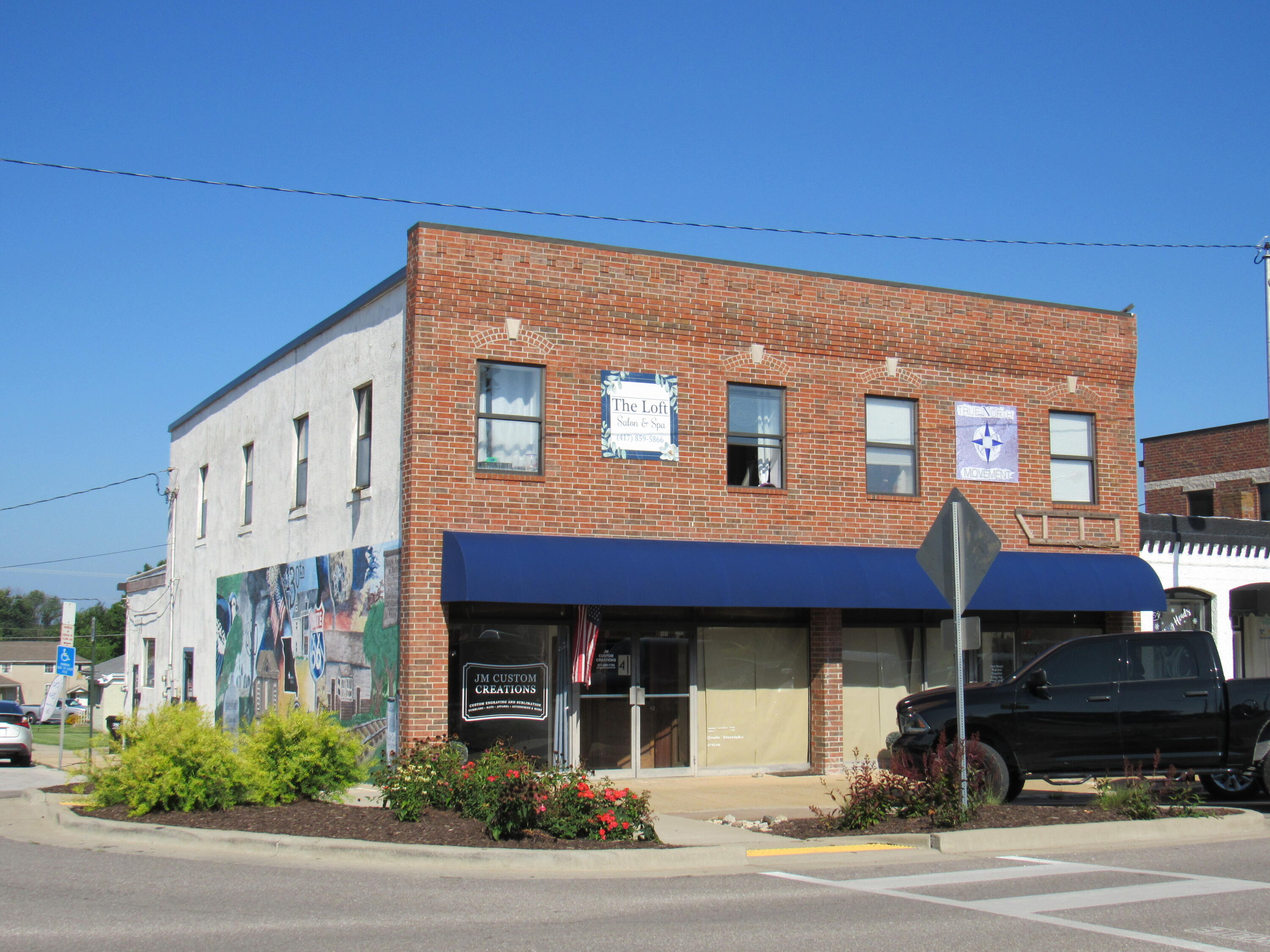 101 North Clay Street Property Photo 1