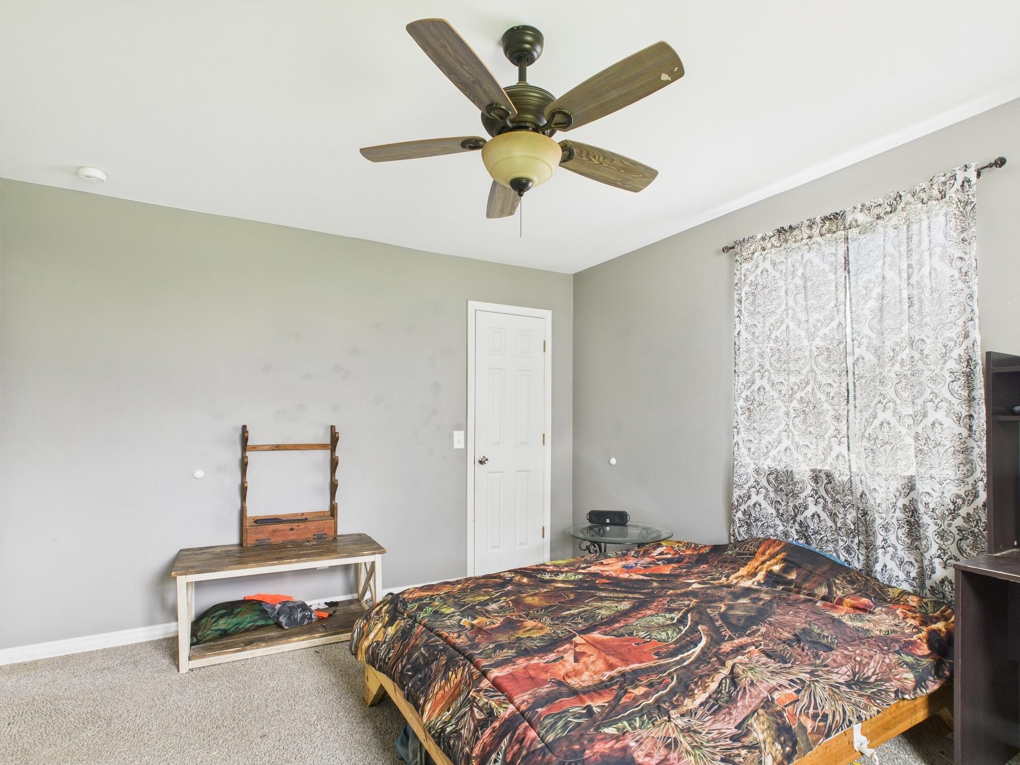 2305 King Road Property Photo 7