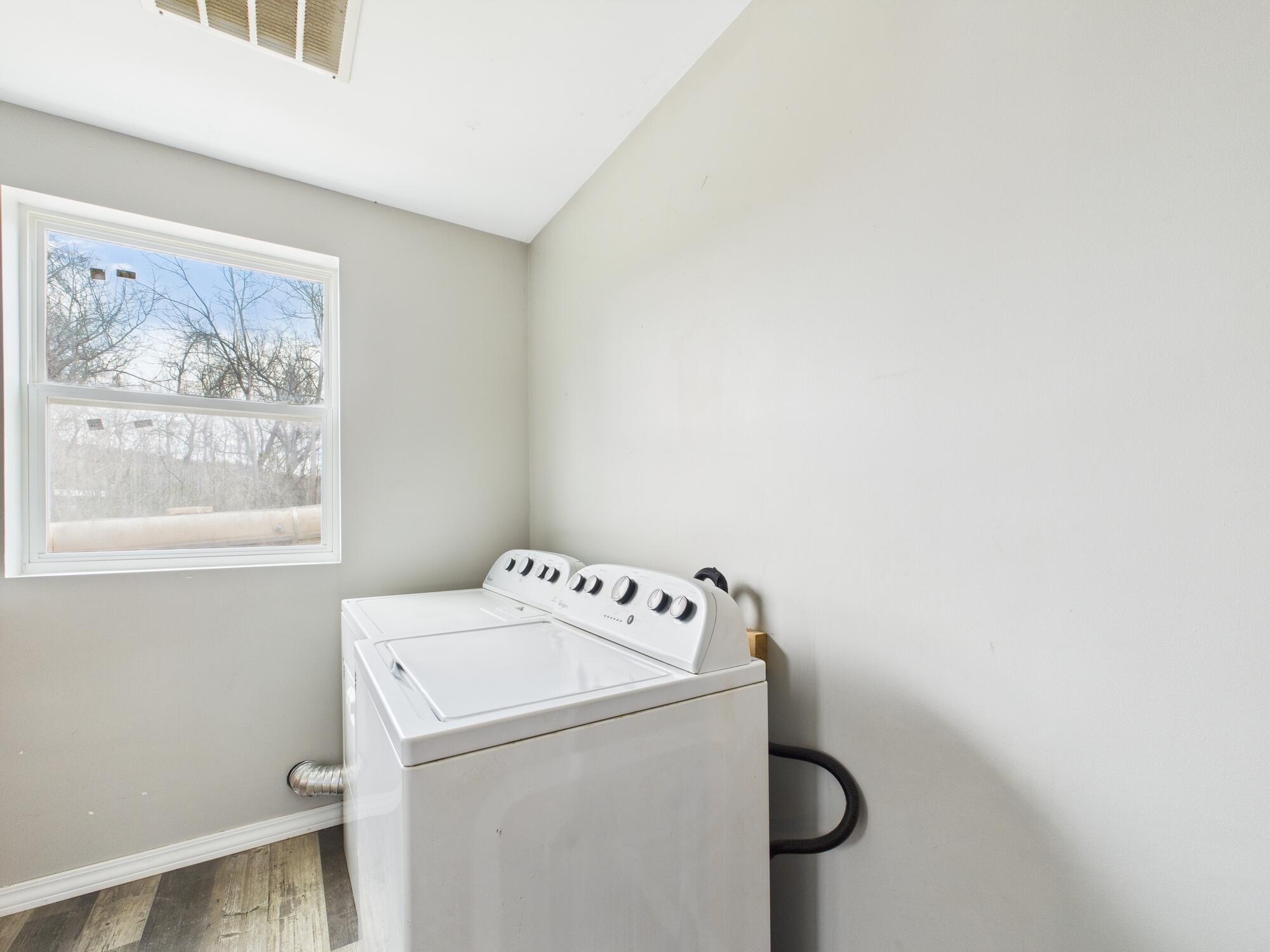 2305 King Road Property Photo 12