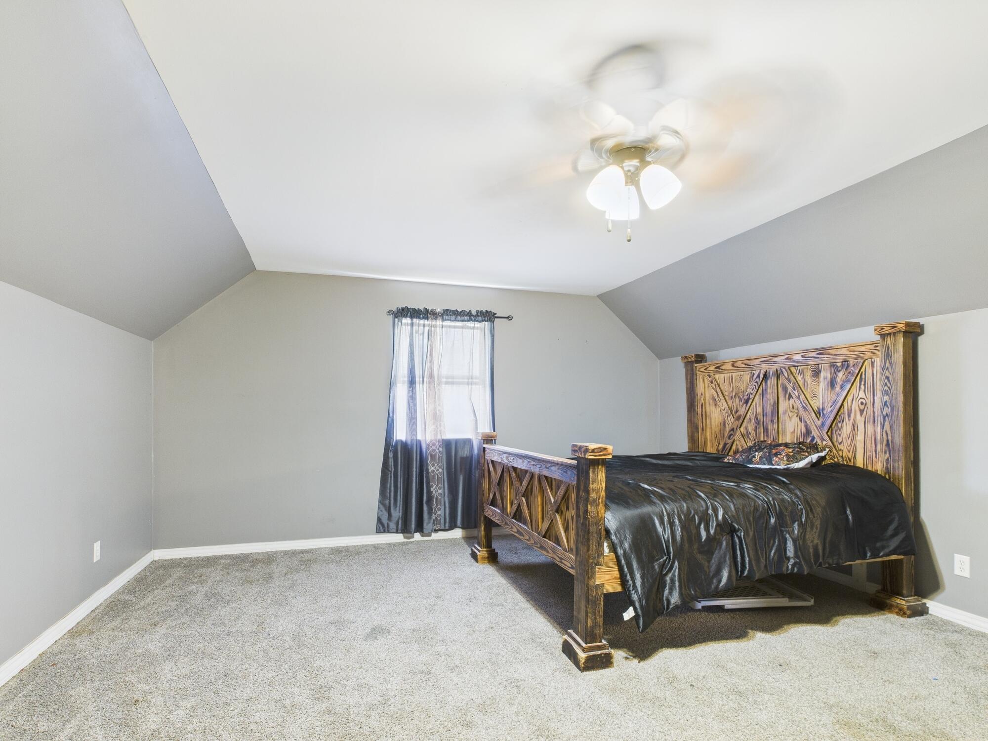 2305 King Road Property Photo 16
