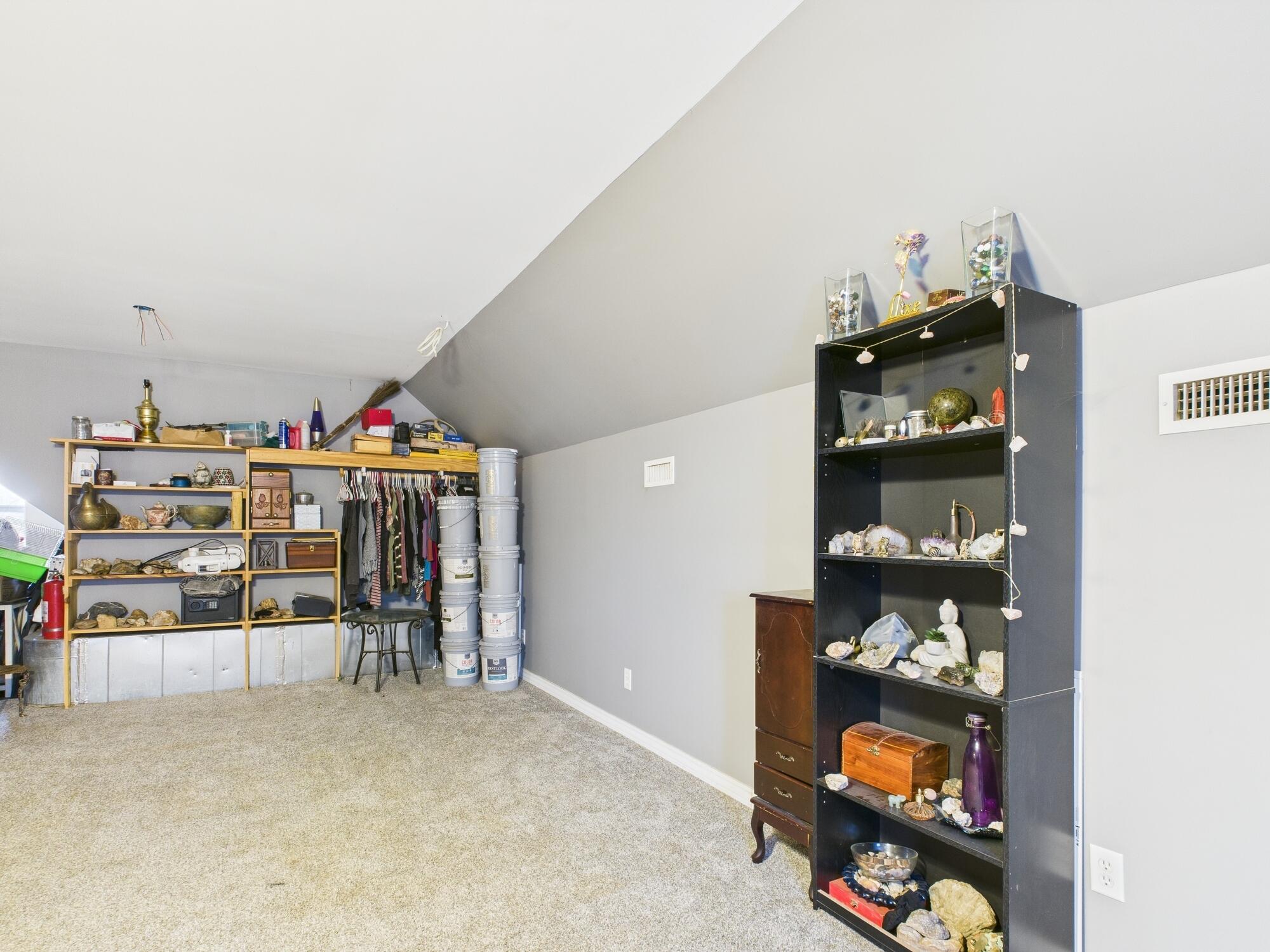 2305 King Road Property Photo 17