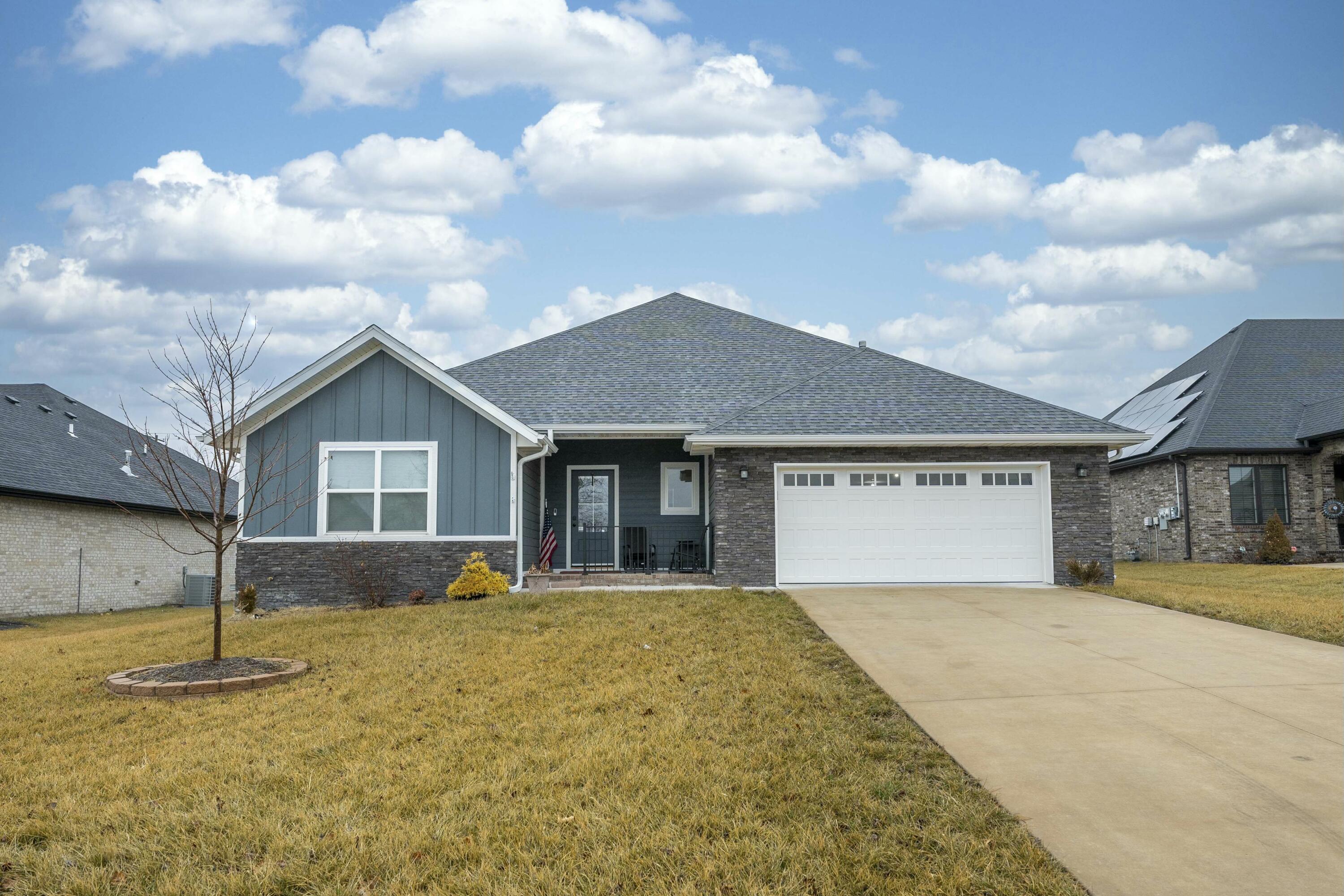 1257 West Gaslight Drive Property Photo