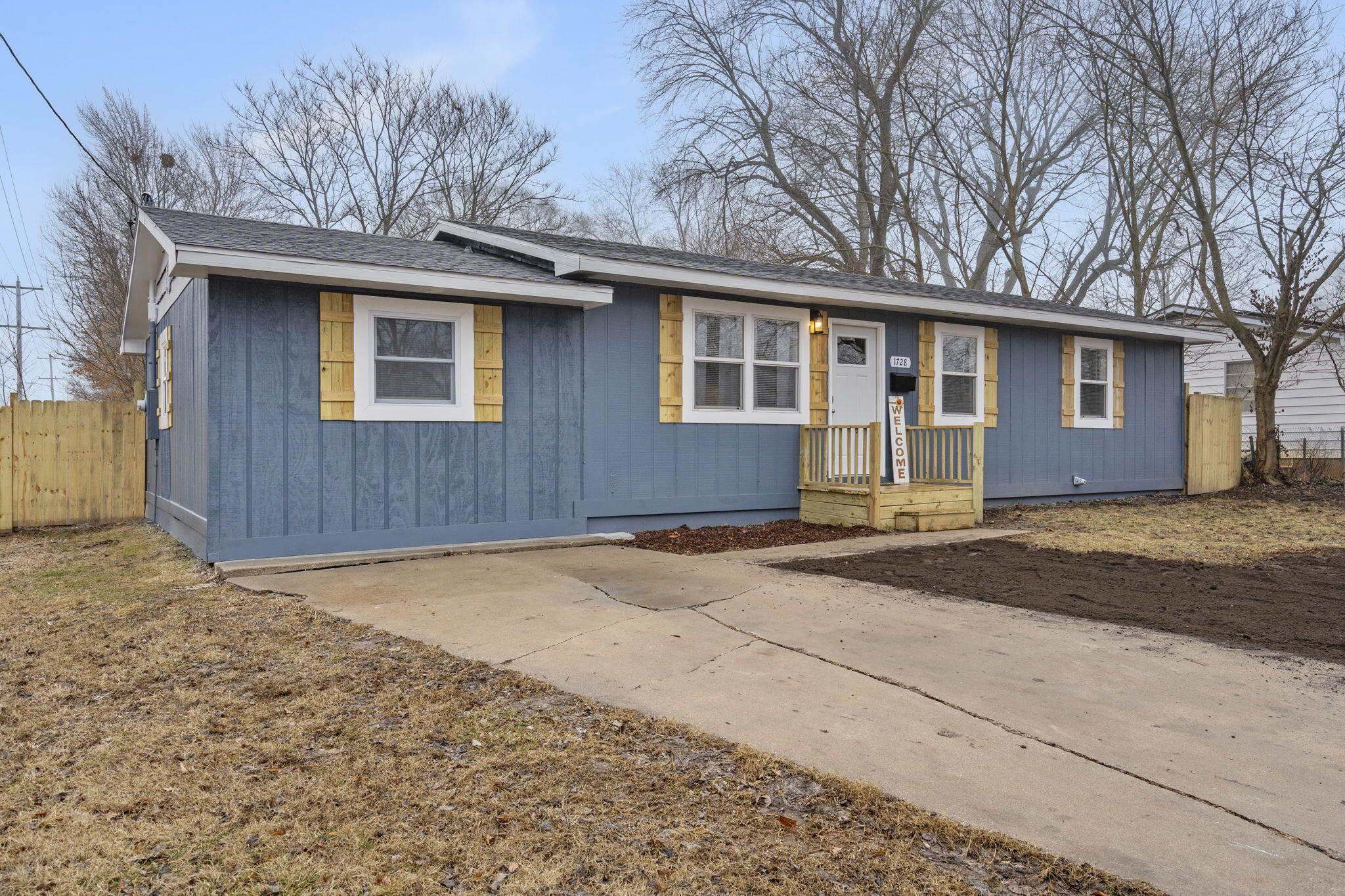 1728 North Oak Grove Avenue Property Photo