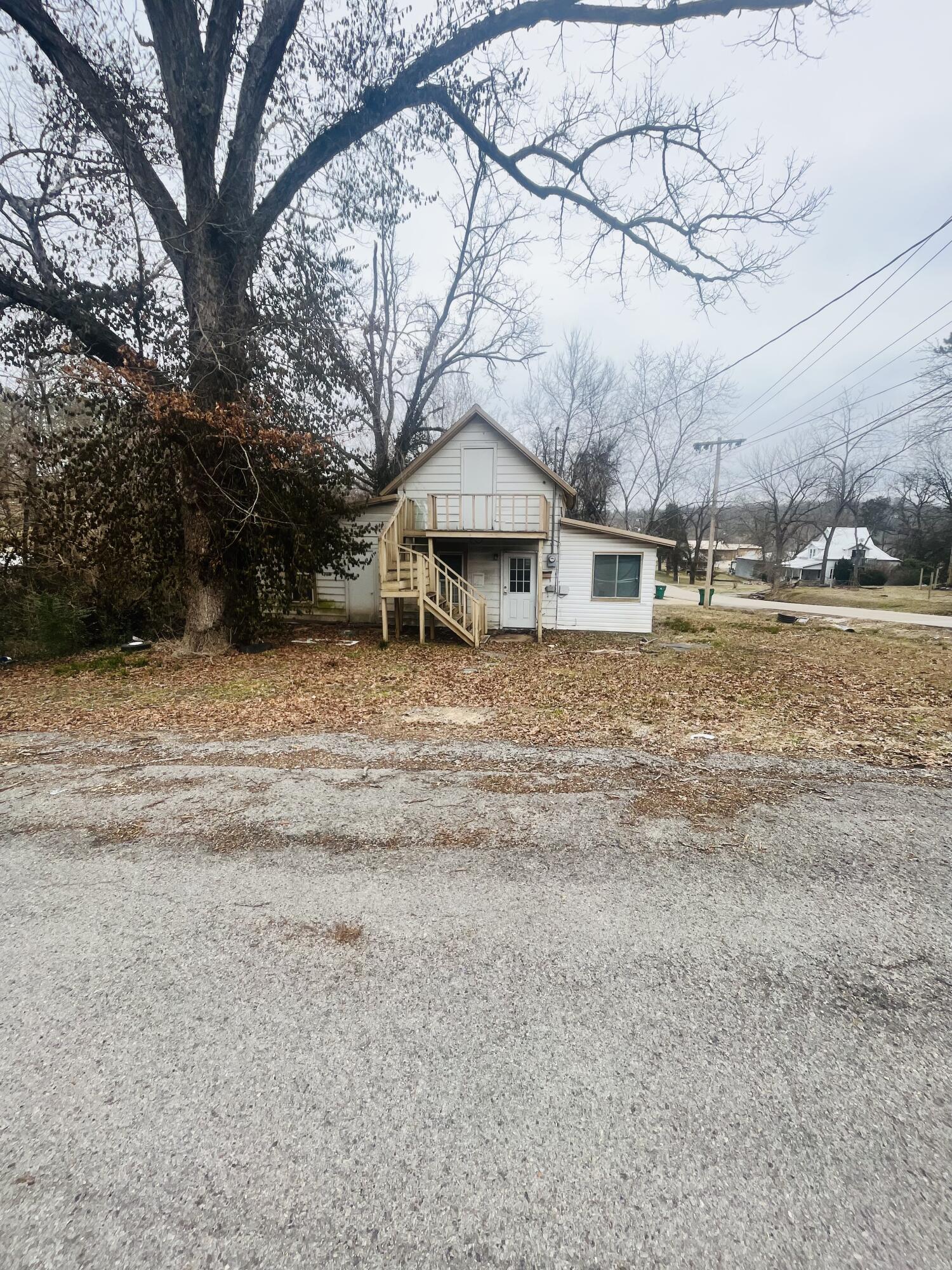 604 Poplar Street Property Photo
