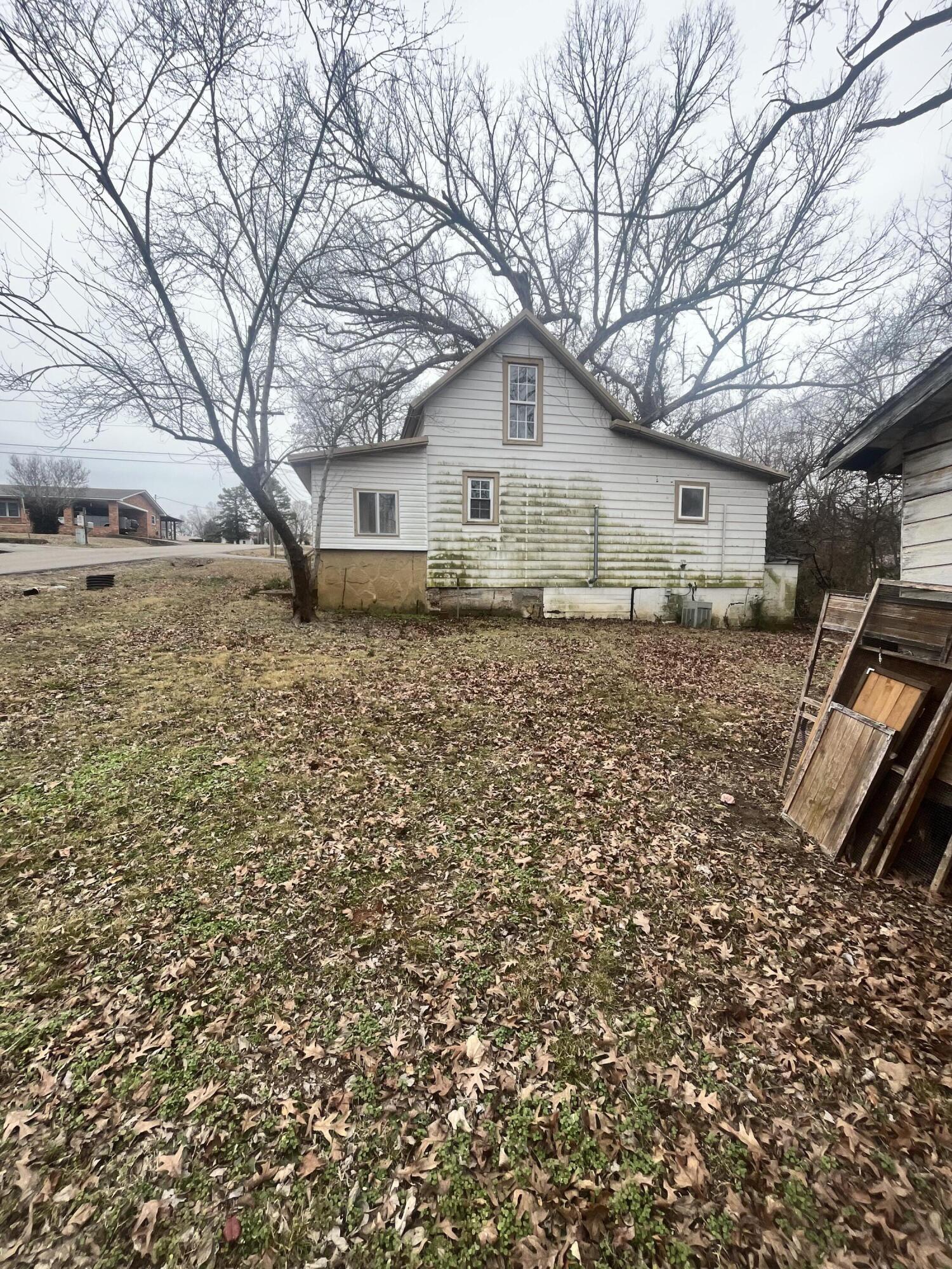 604 Poplar Street Property Photo 3