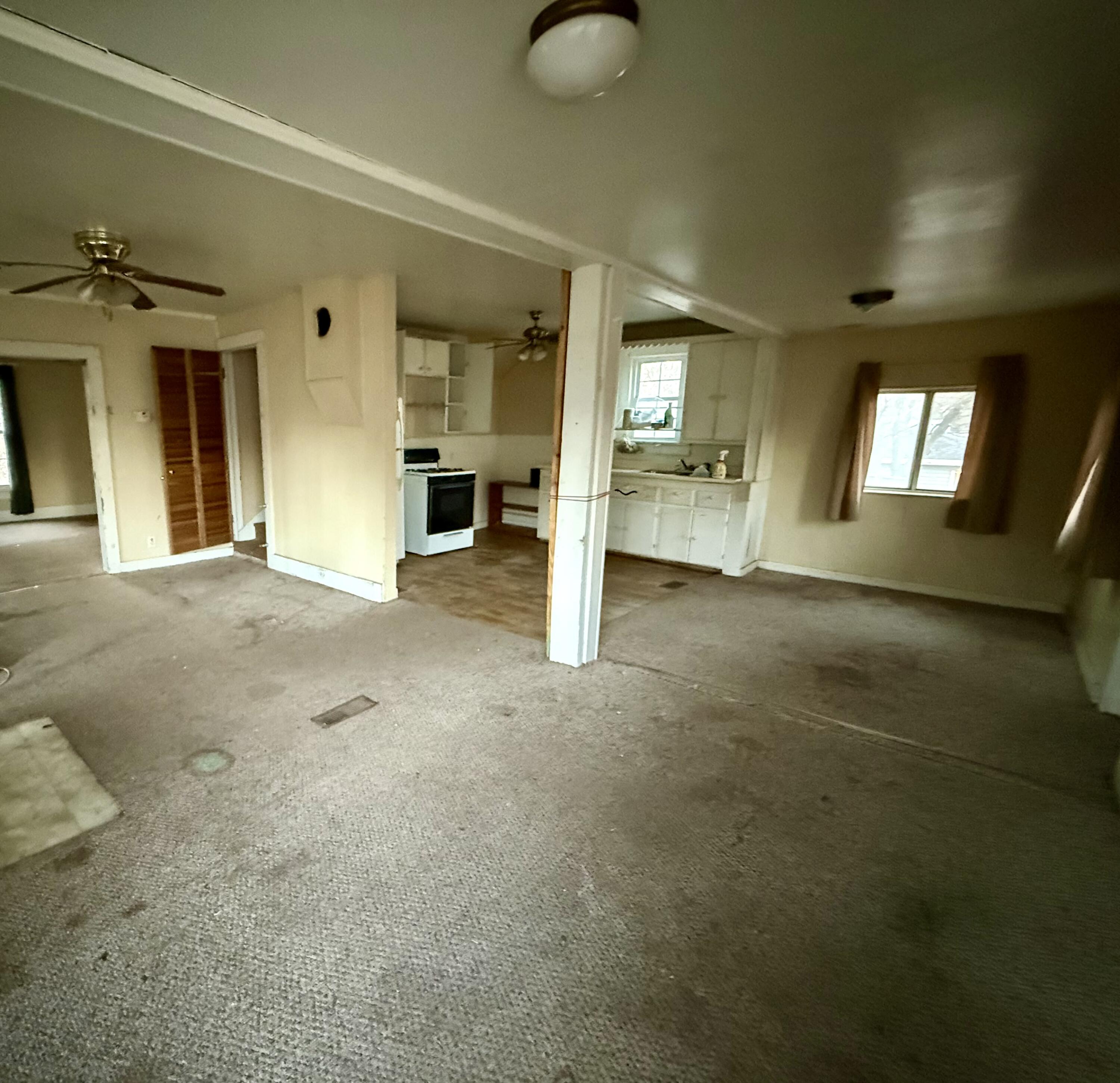 604 Poplar Street Property Photo 9