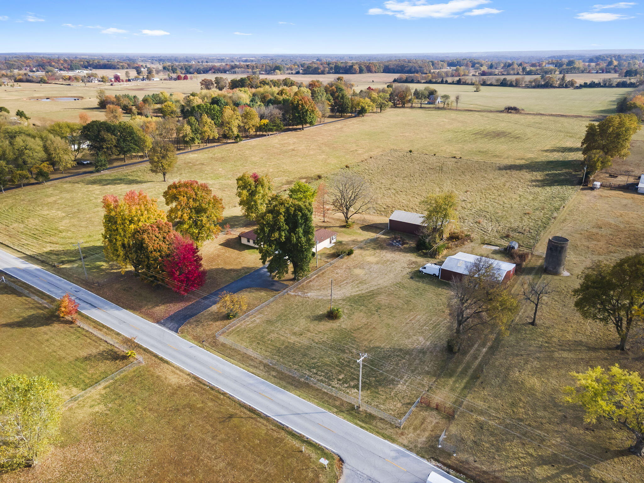 6522 East Farm Road 186 Property Photo 44