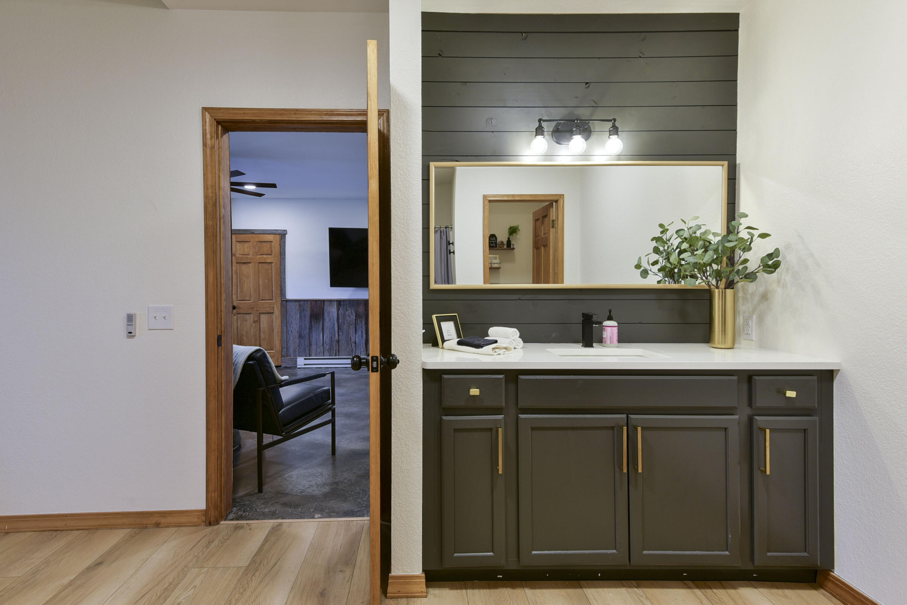 27534 Farm Road 2240 Property Photo 41