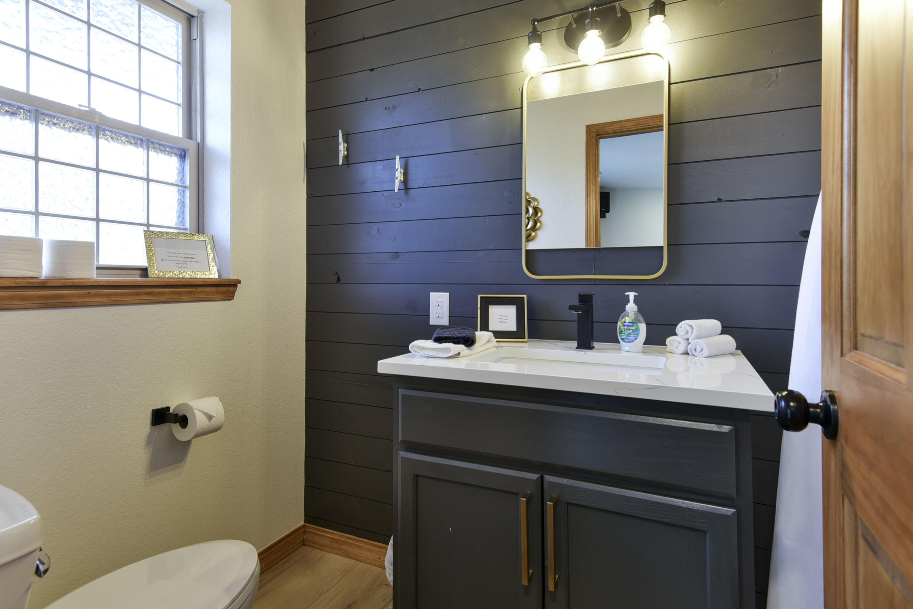 27534 Farm Road 2240 Property Photo 42