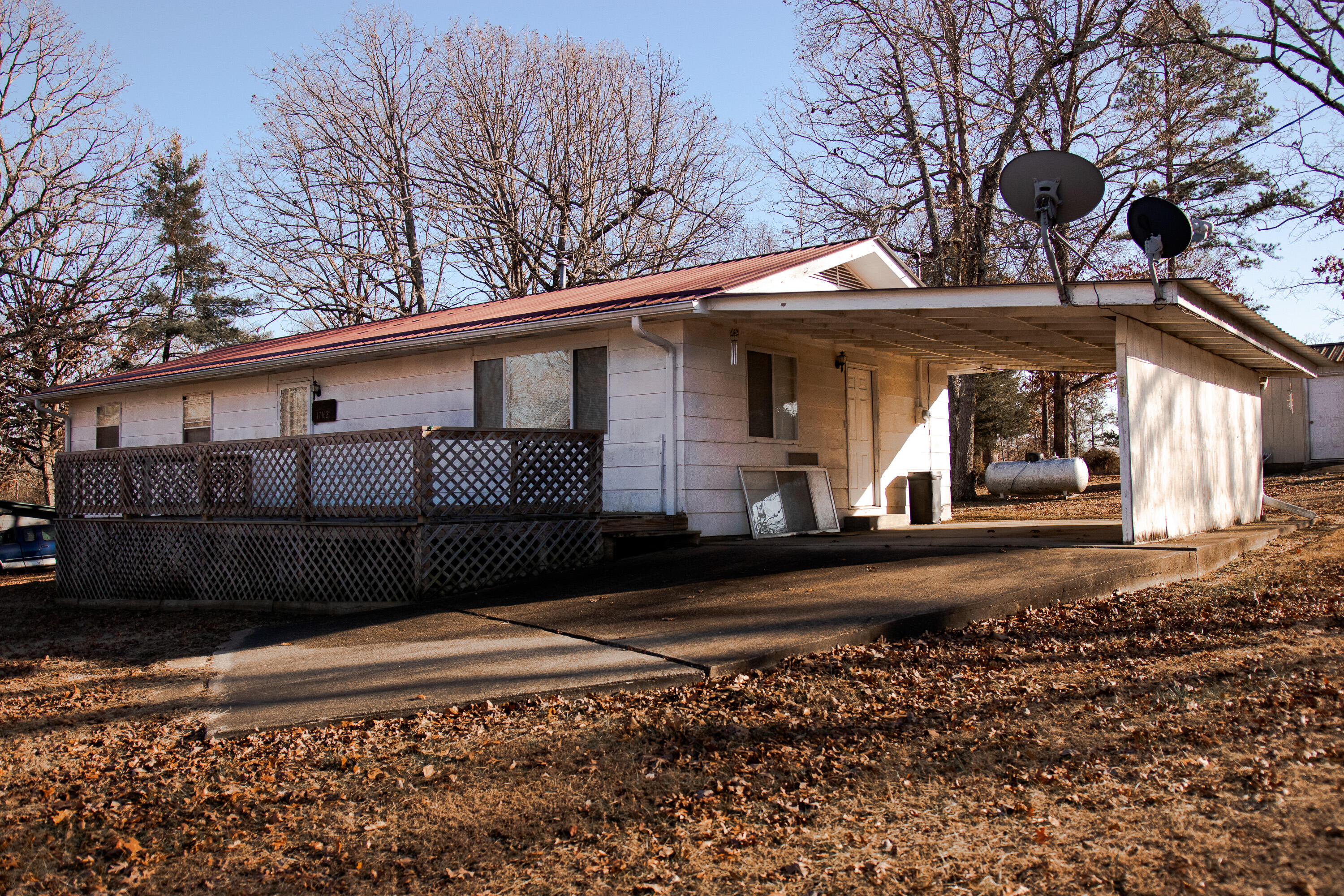 17162 Edgewood Drive Property Photo 1