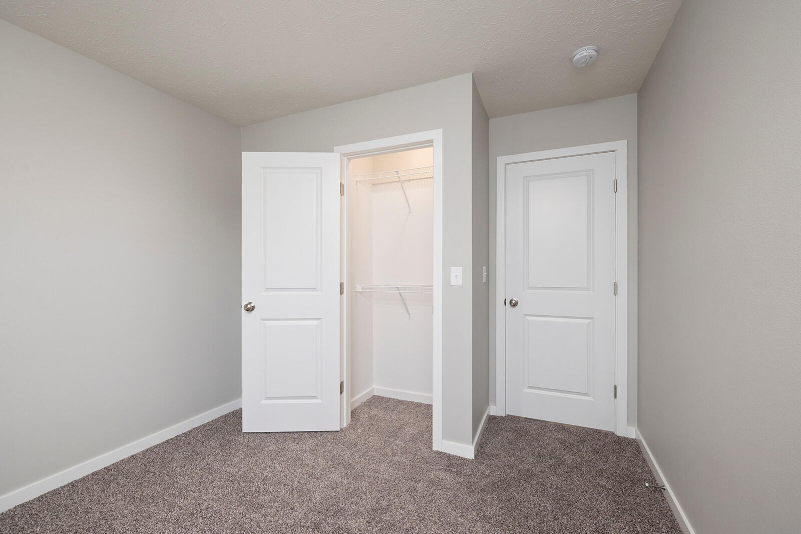 2125 South Mesa Drive Property Photo 7