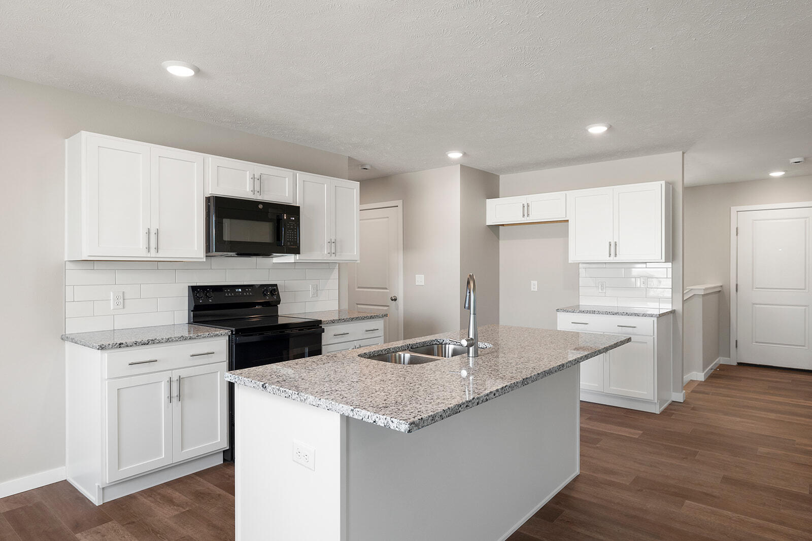 2125 South Mesa Drive Property Photo 18