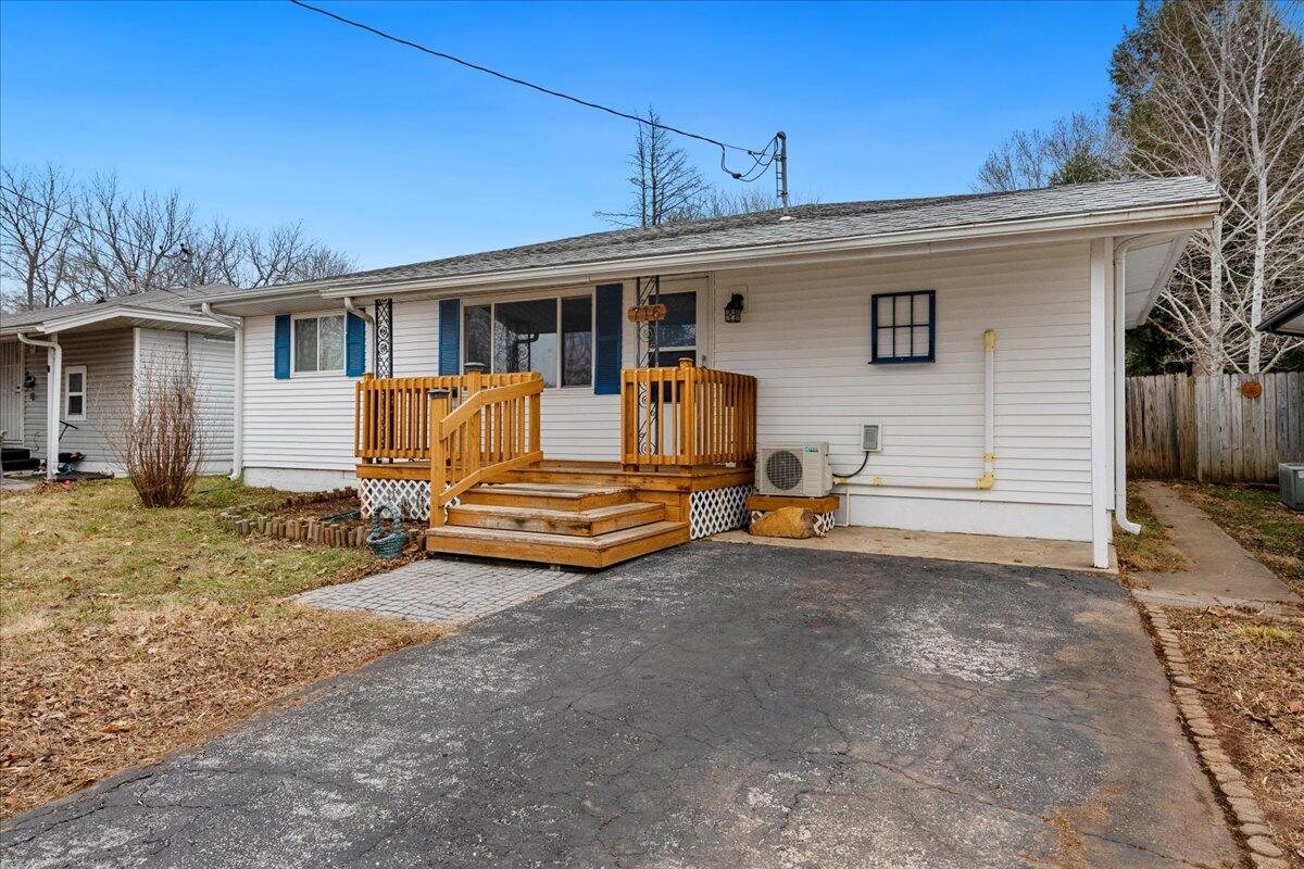 716 North Forest Avenue Property Photo