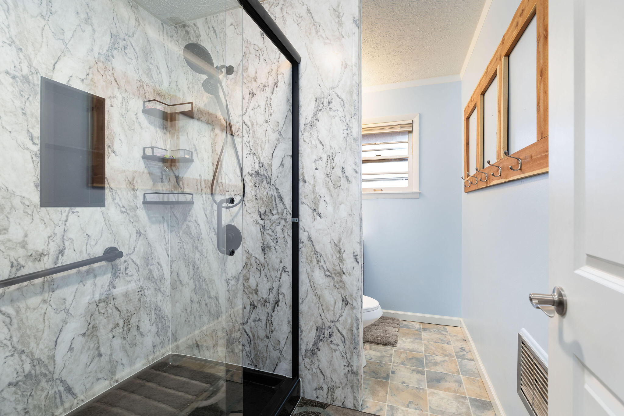 266 Timberlane Drive Property Photo 11