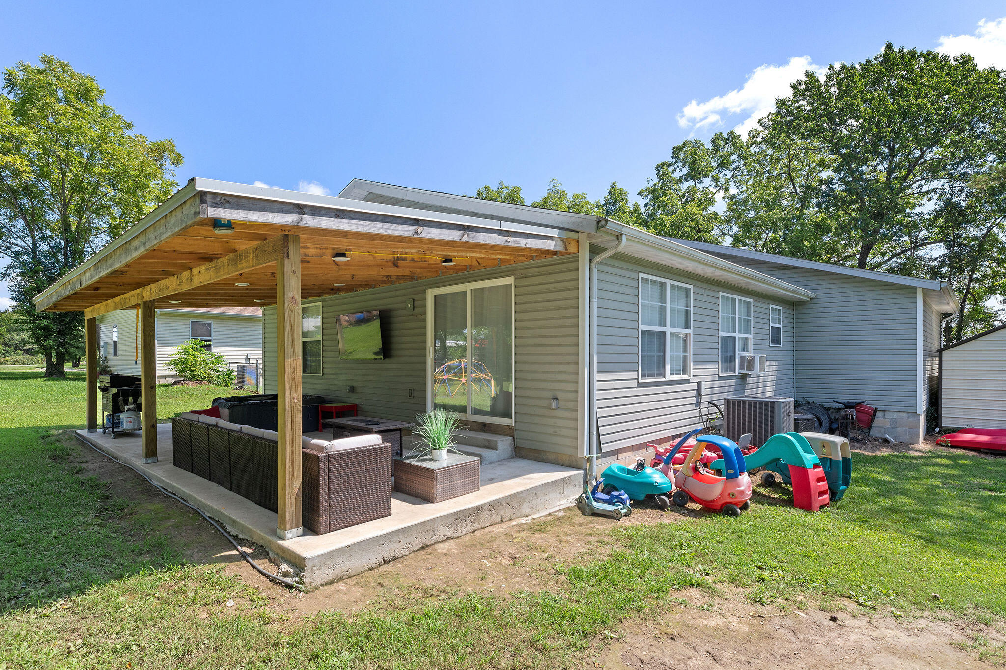 130 A Street Property Photo 18