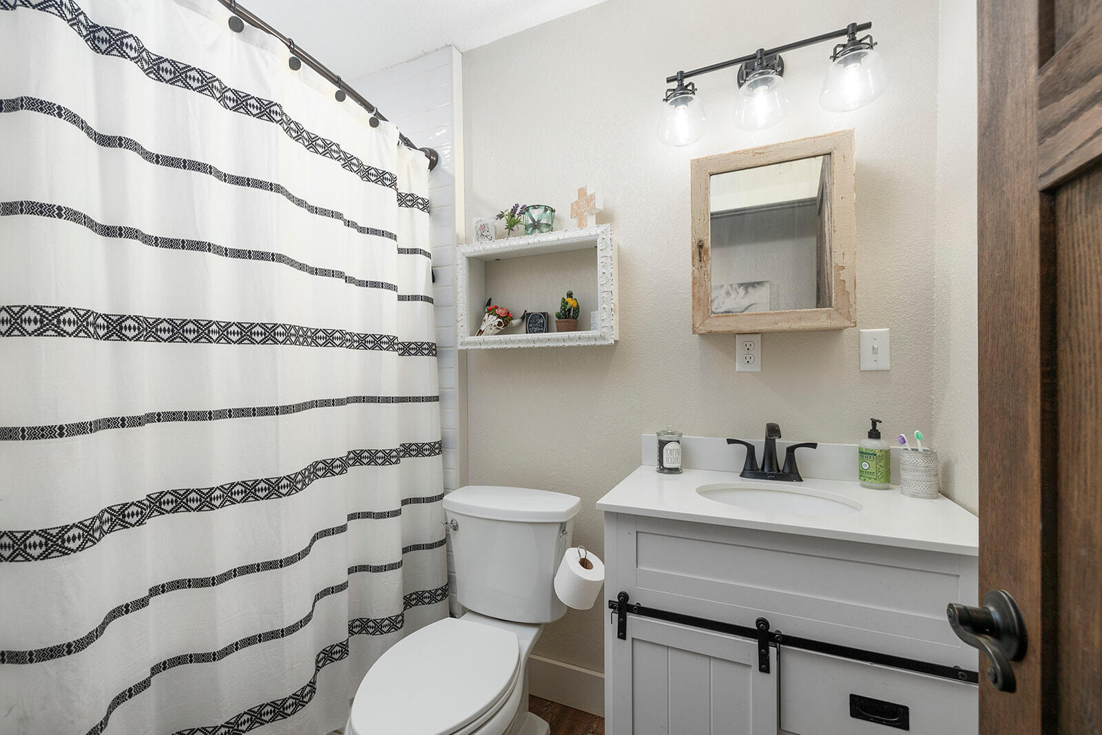 12198 Kitchem Drive Property Photo 26