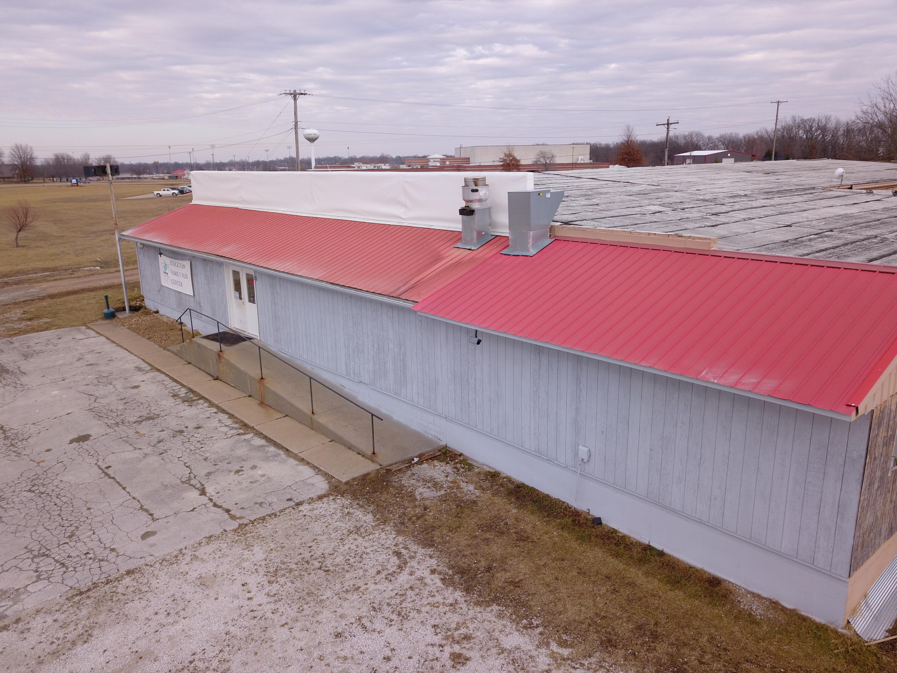 15015 South 1453 Road Property Photo 2