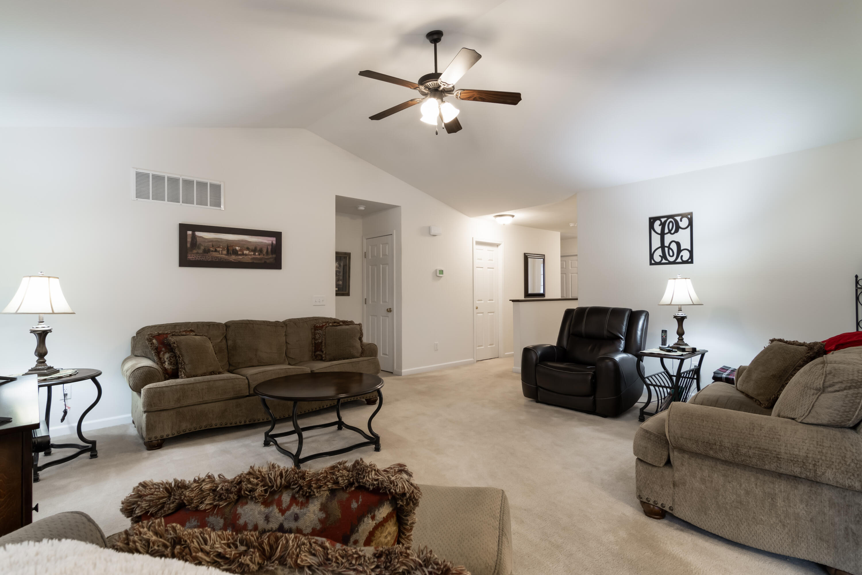5422 Twelve Oaks Road Property Photo 5