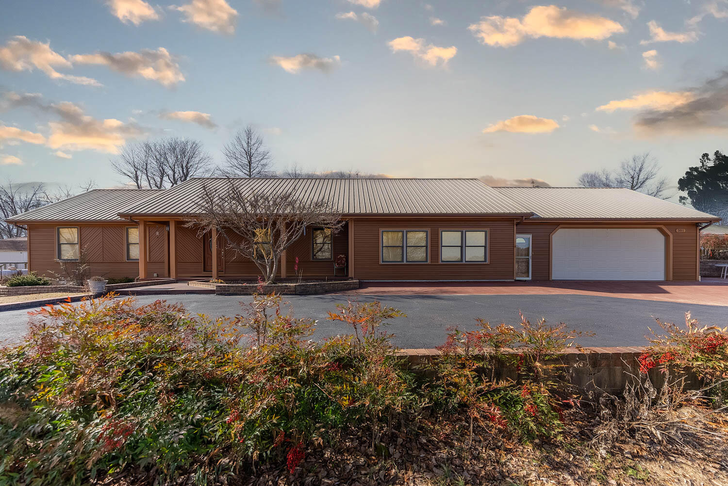 301 Nettleton Avenue