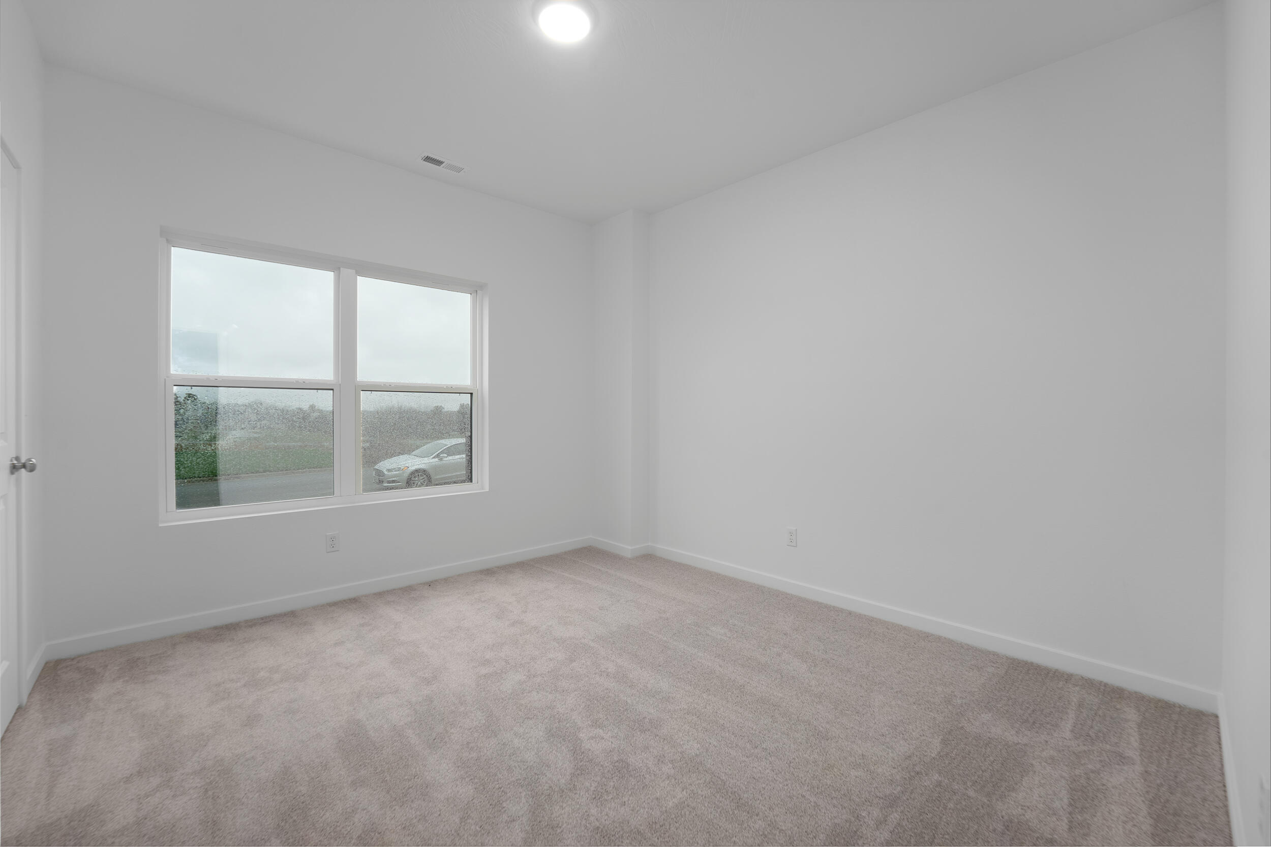 2701 West Pigeon Drive Property Photo 7