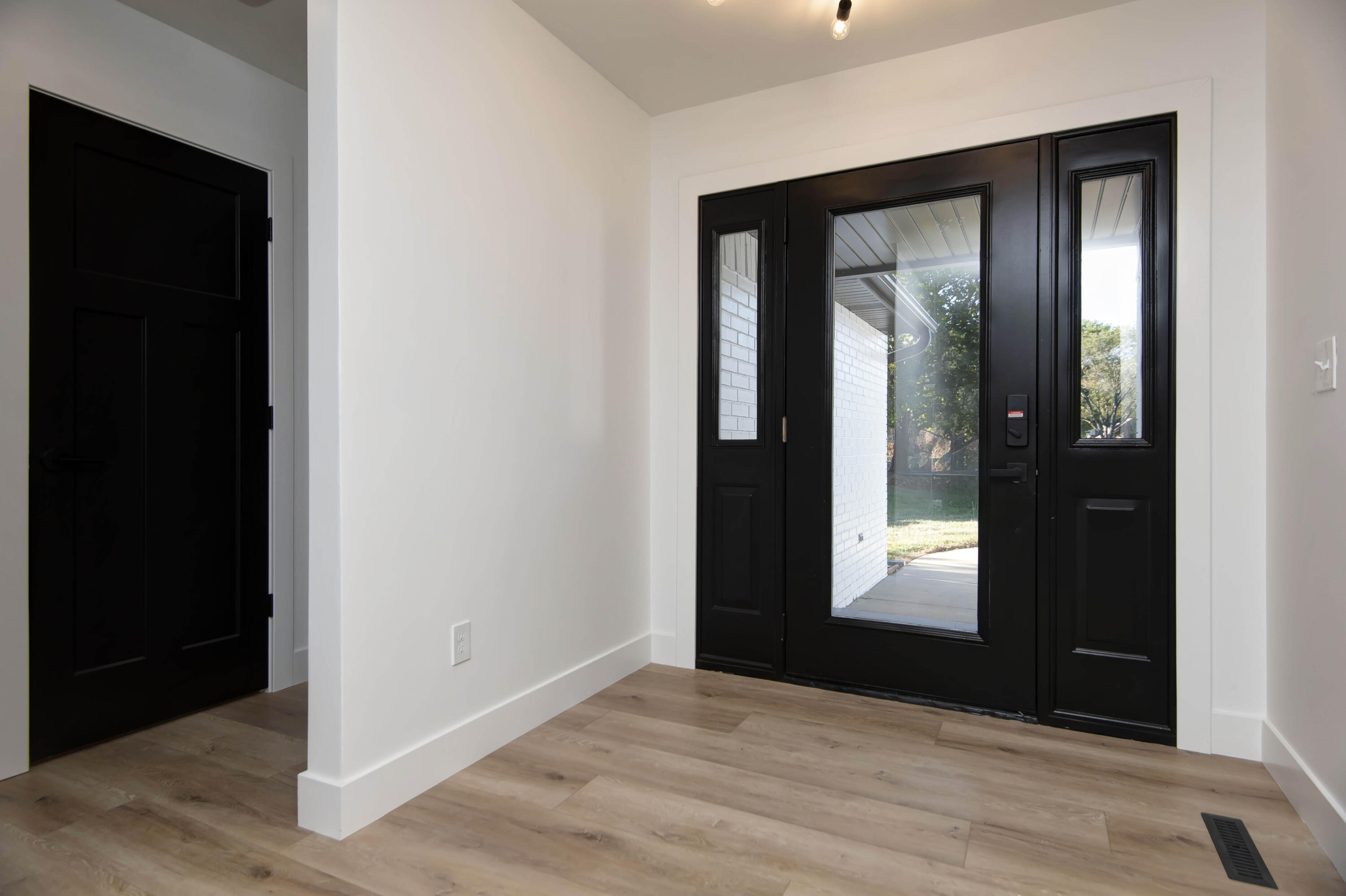 3112 South Ventura Property Photo 4