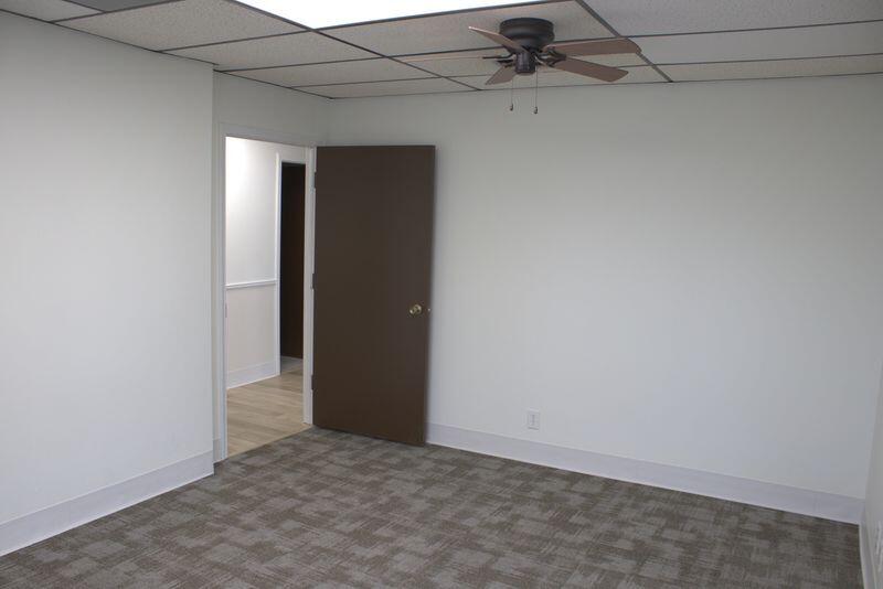 1331 North Stewart Avenue Property Photo 9