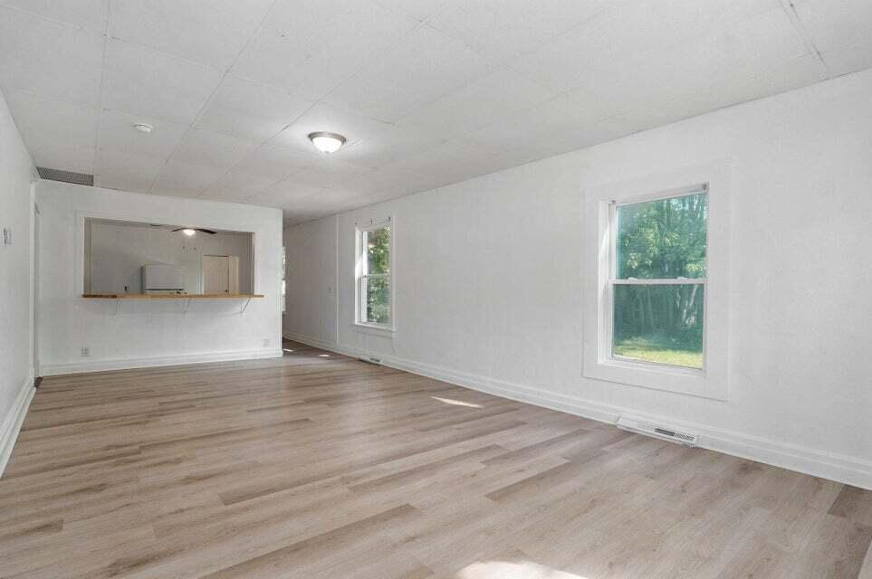 1131 West Pacific Street Property Photo 12