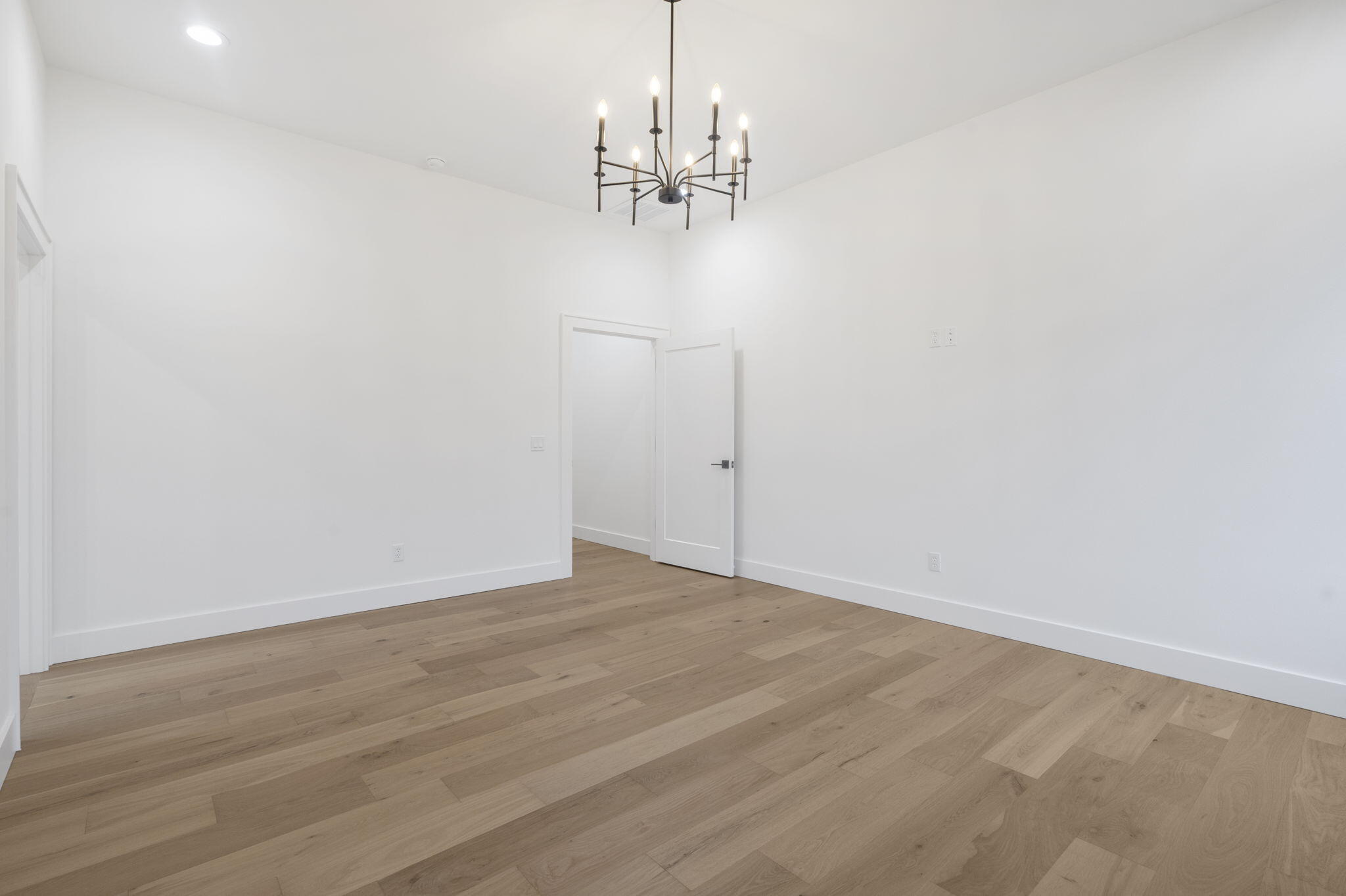1744 East Cobblestone Drive Property Photo 15