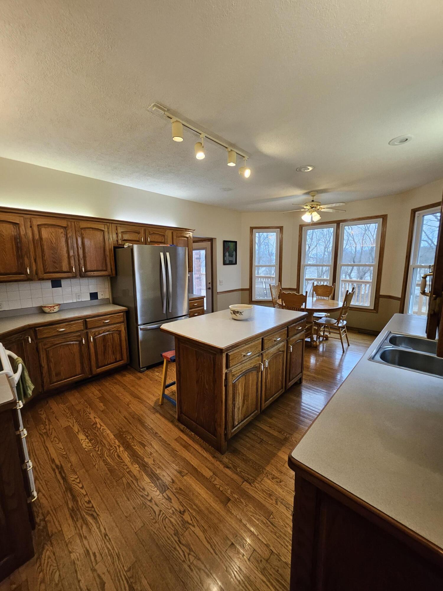 8268 Lawrence 2194 Property Photo 5