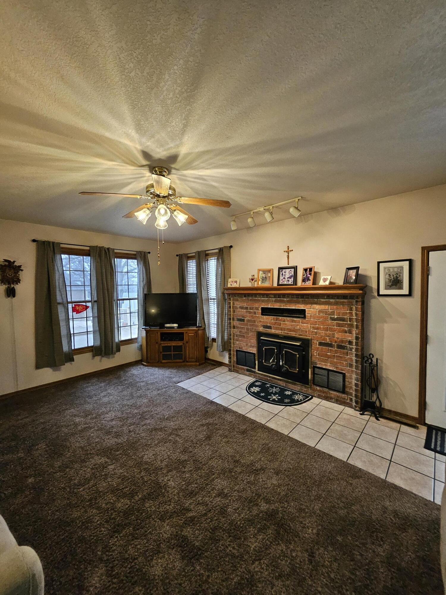 8268 Lawrence 2194 Property Photo 13