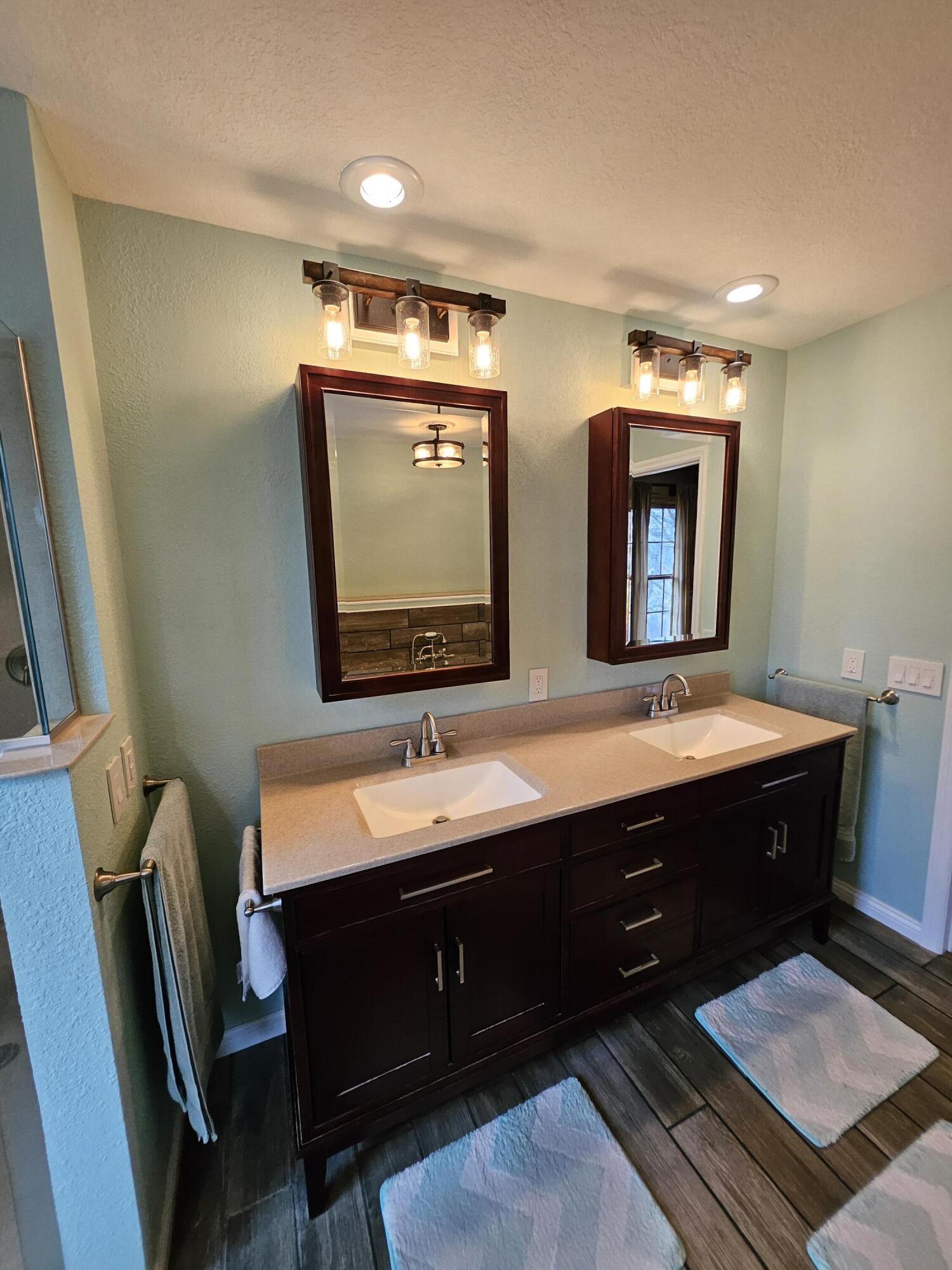 8268 Lawrence 2194 Property Photo 31