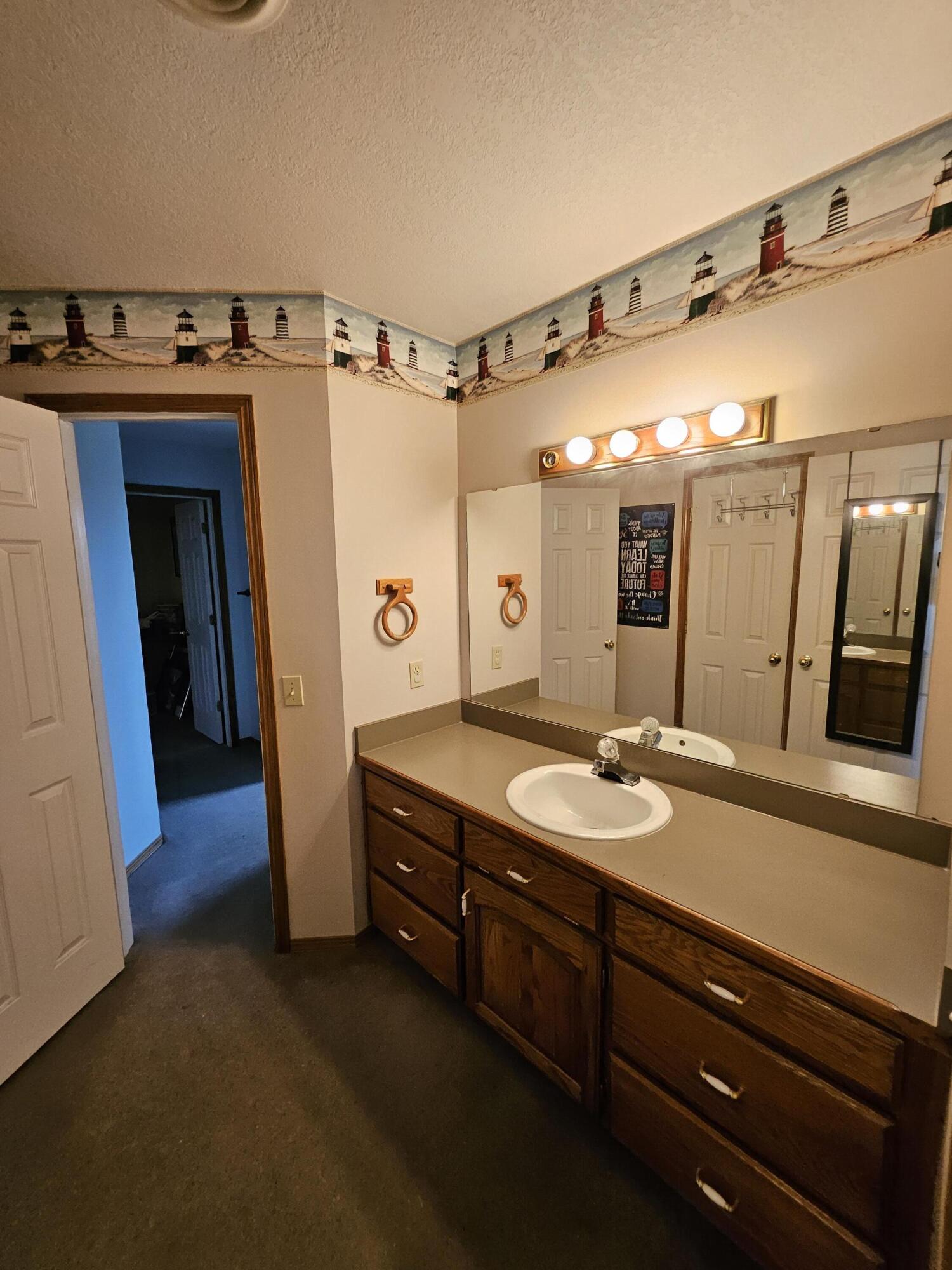 8268 Lawrence 2194 Property Photo 37