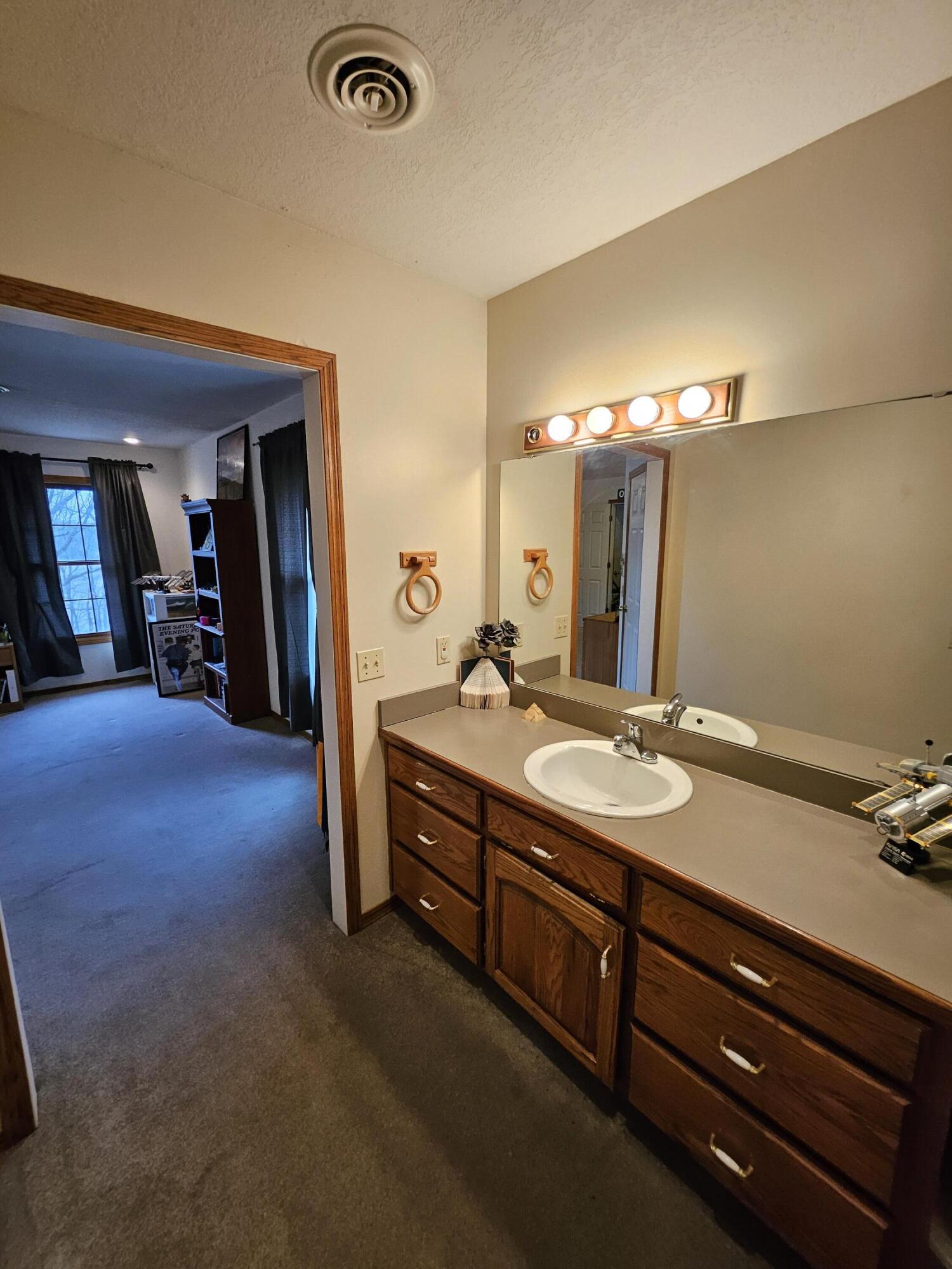 8268 Lawrence 2194 Property Photo 40