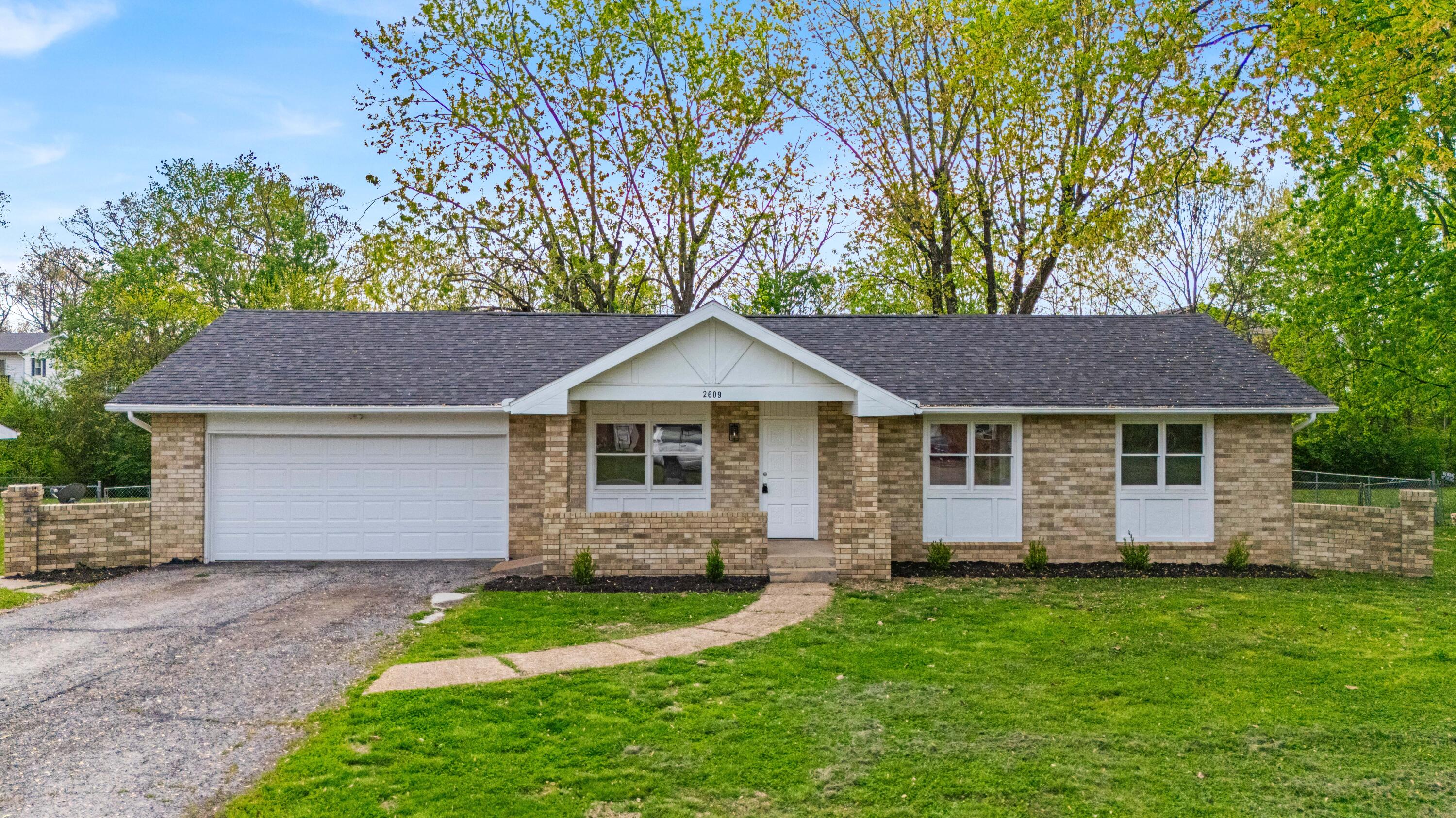 2609 Paula Drive Property Photo