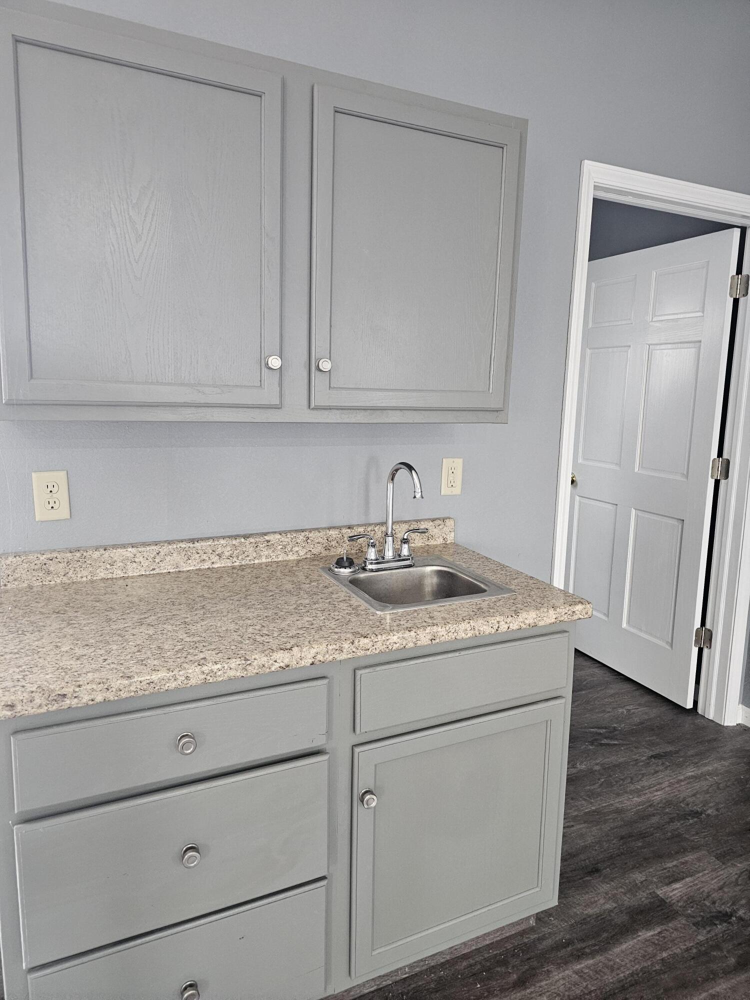 1629 West Dallas Street Property Photo 13