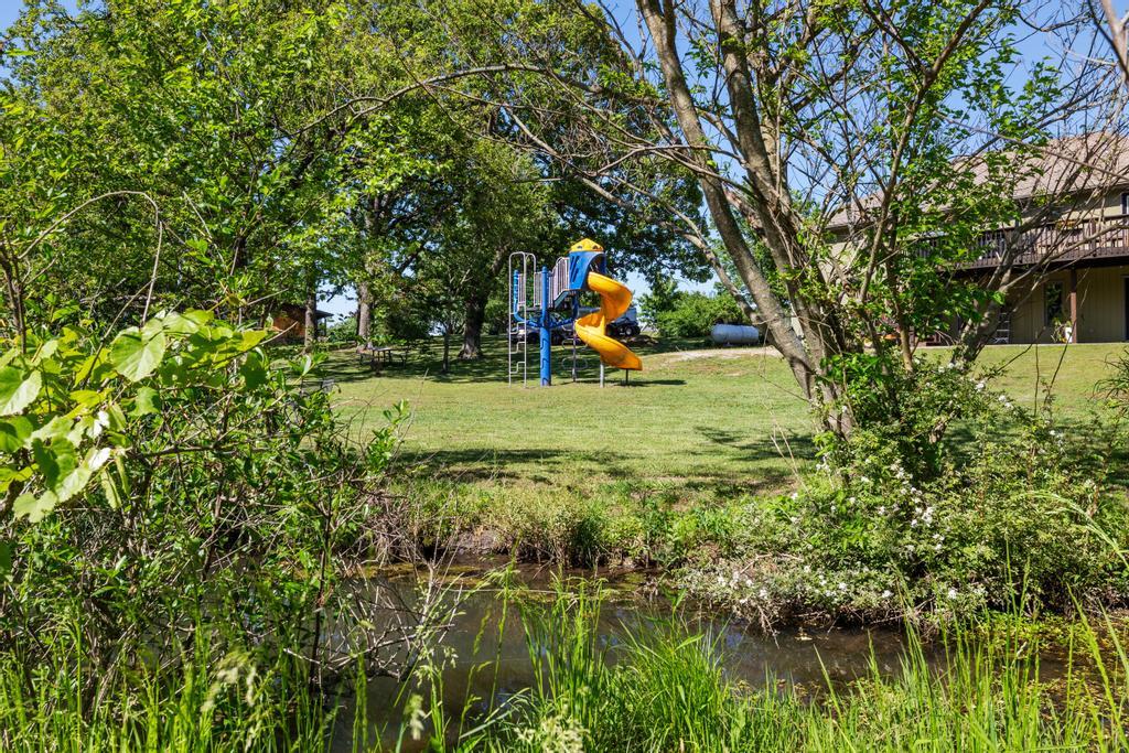524 Twin Lakes Drive Property Photo 13